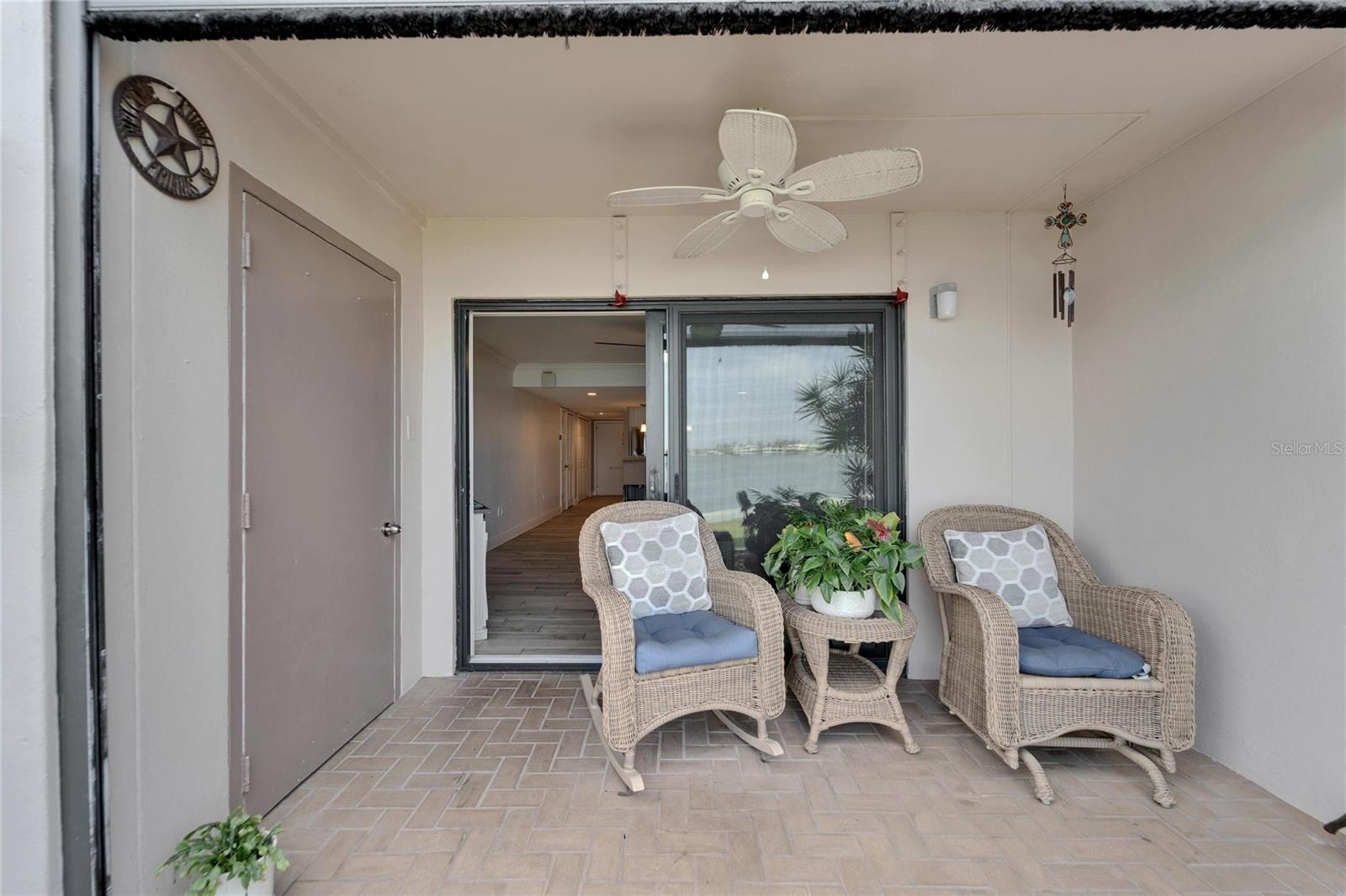 7700 SUN ISLAND DR S #107