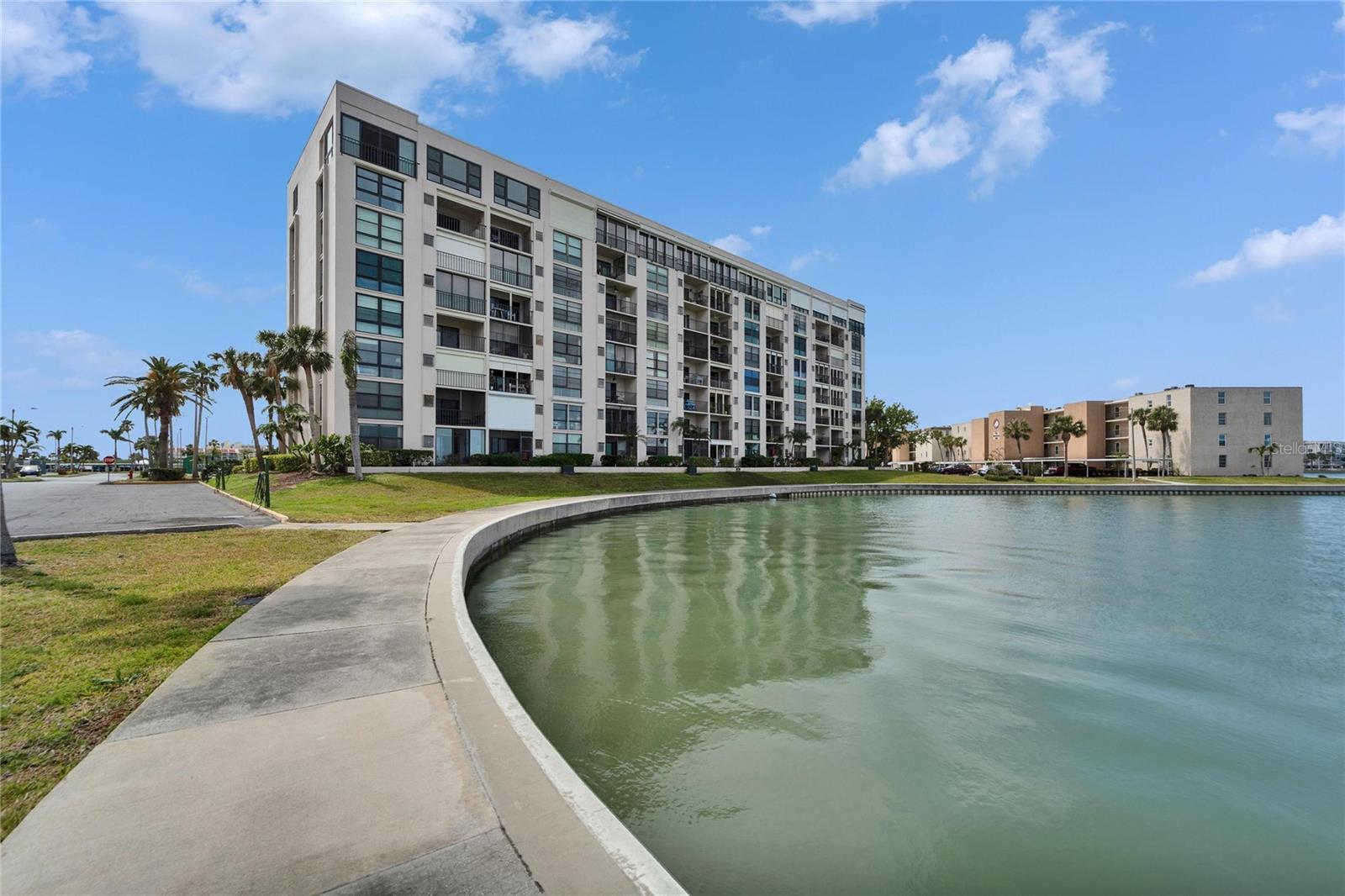 7700 SUN ISLAND DR S #107