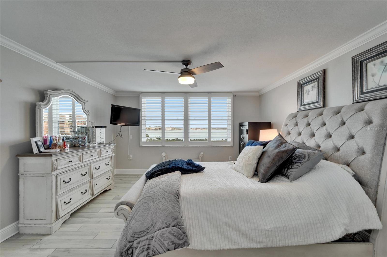 7700 SUN ISLAND DR S #107