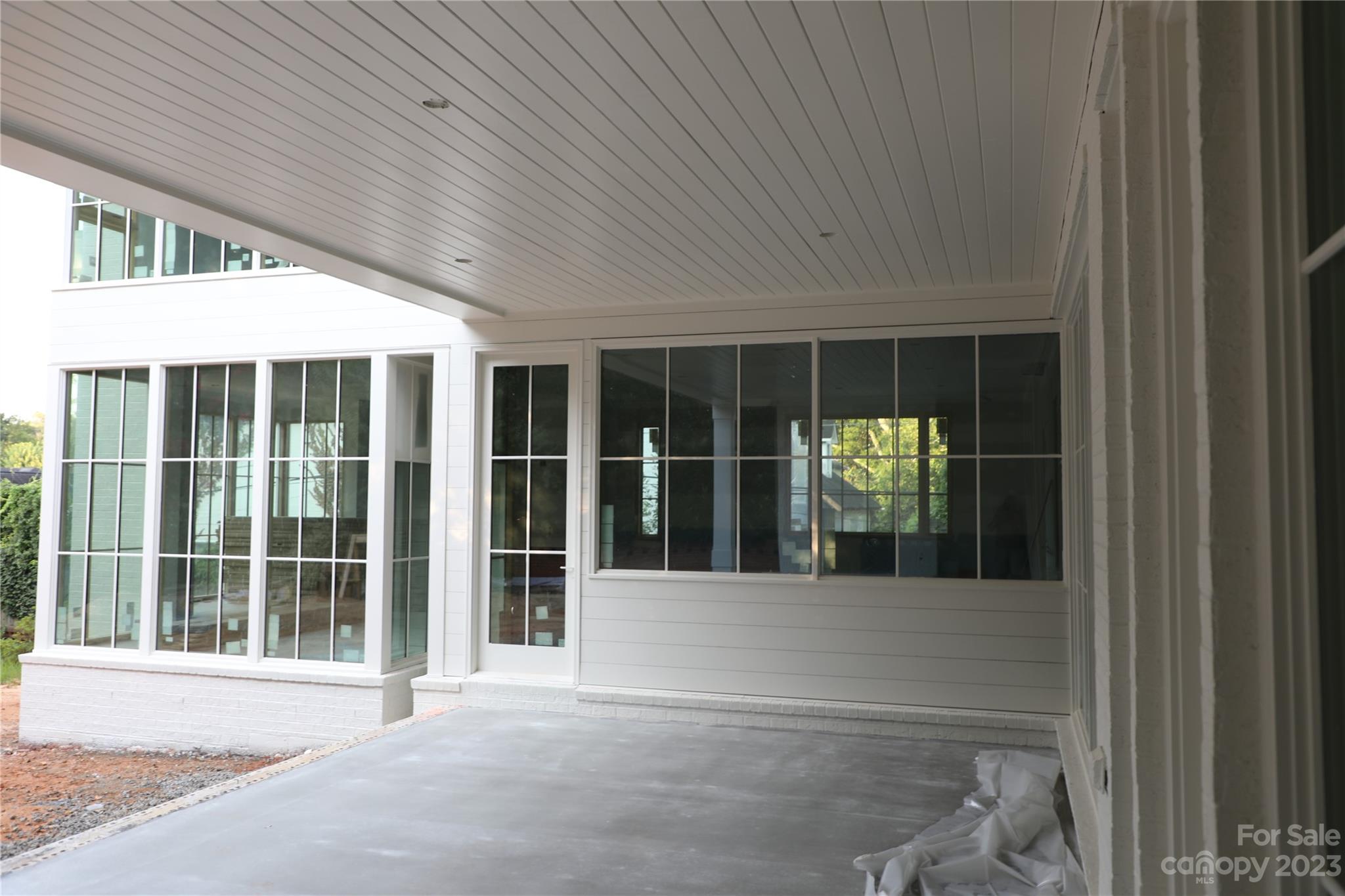 911 Colville Road