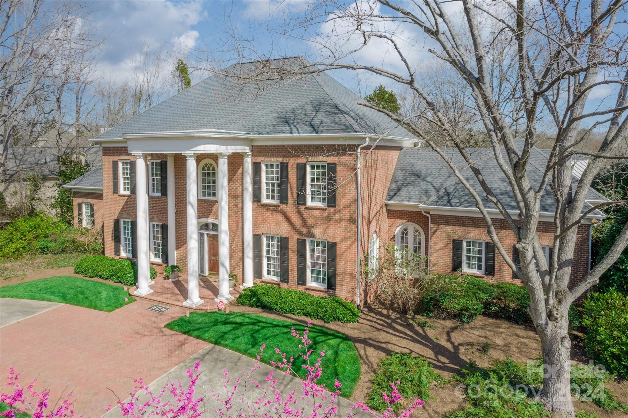 3825 Mooreland Farms Road