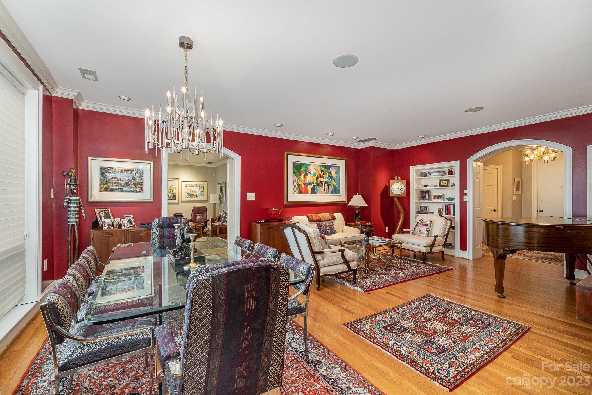 842 Cherokee Road