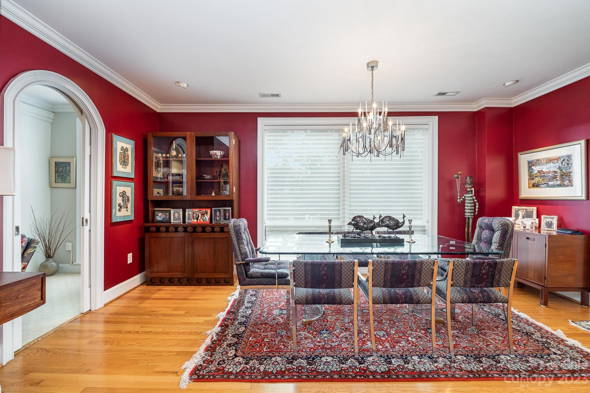 842 Cherokee Road