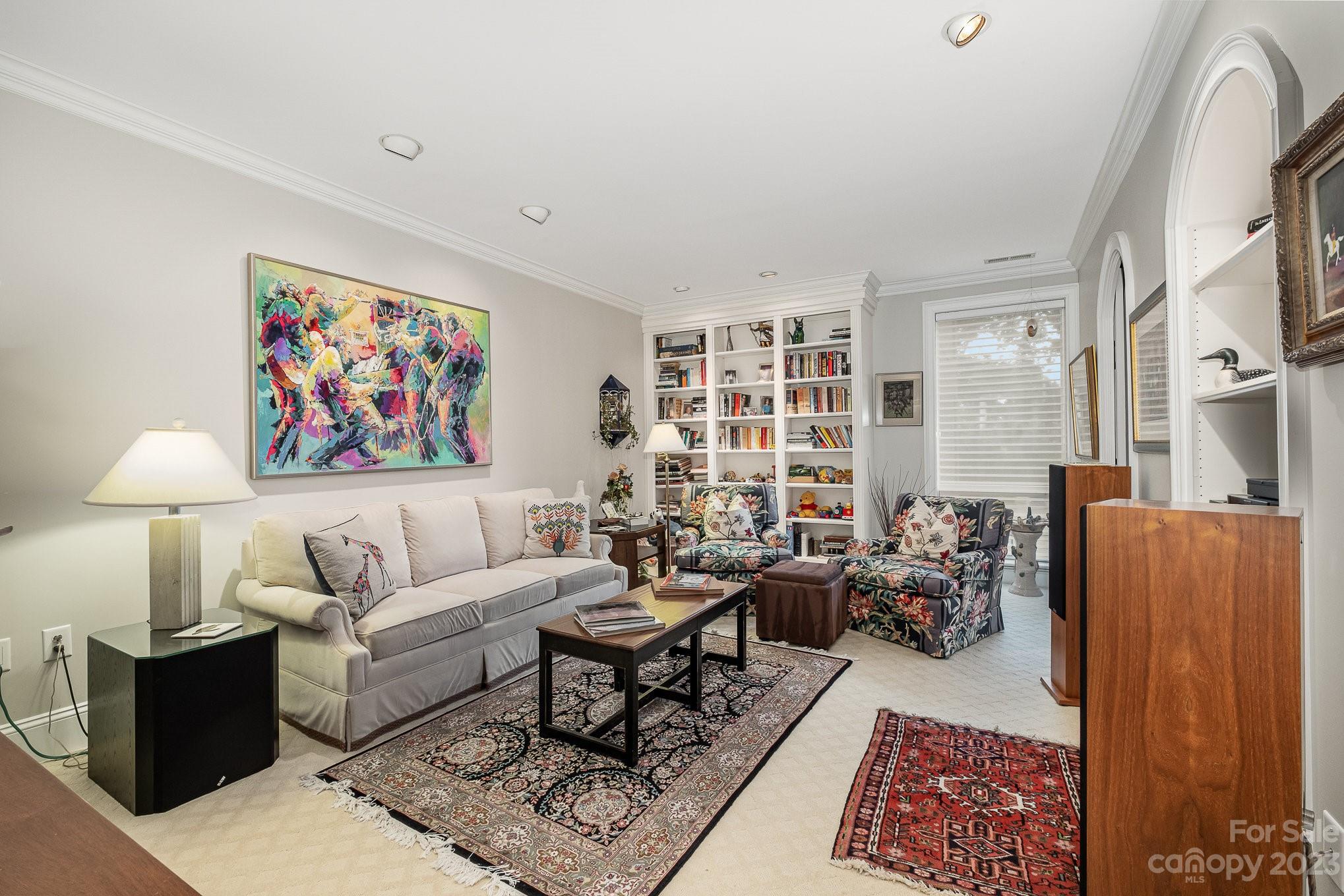 842 Cherokee Road
