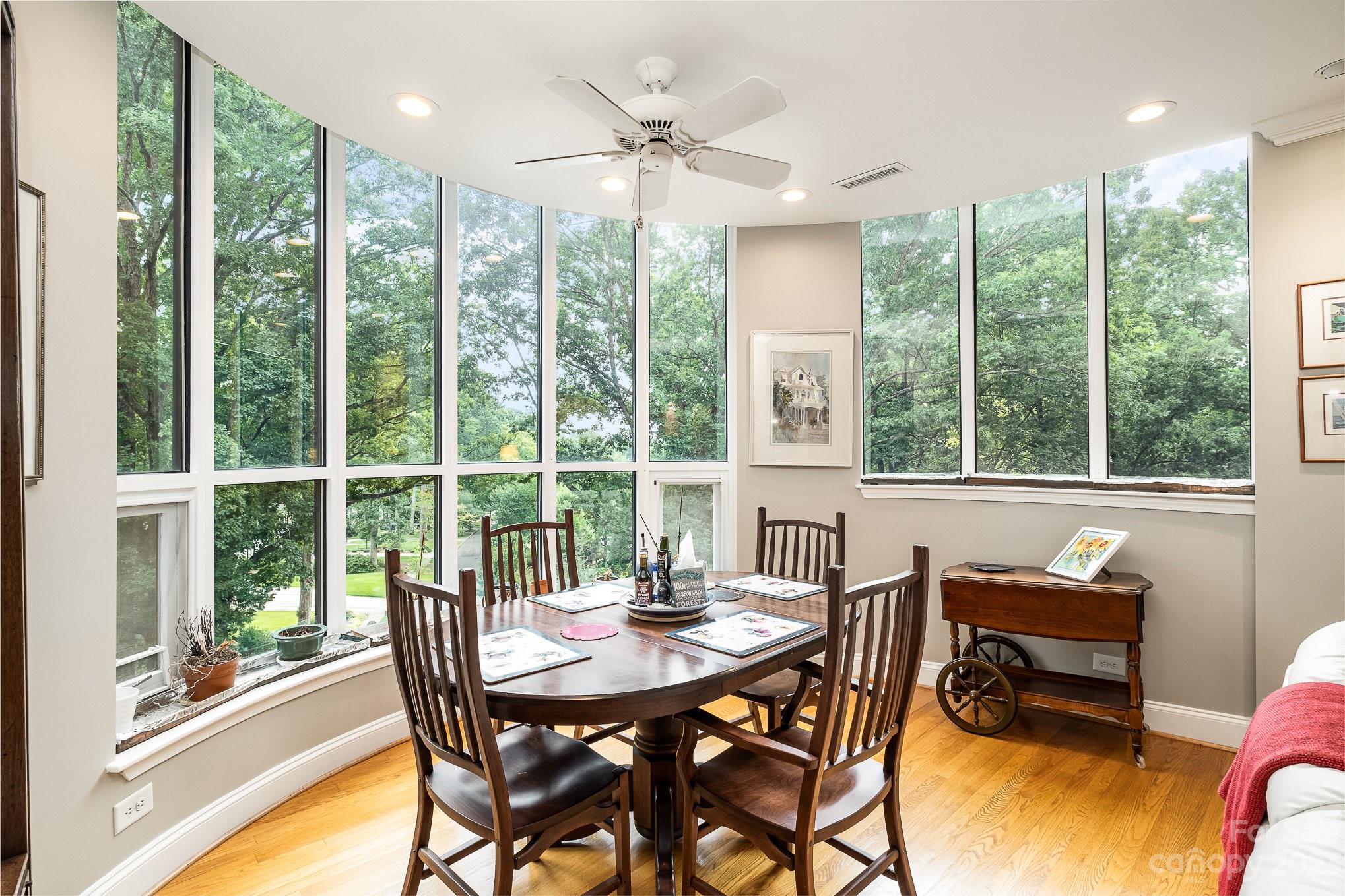 842 Cherokee Road