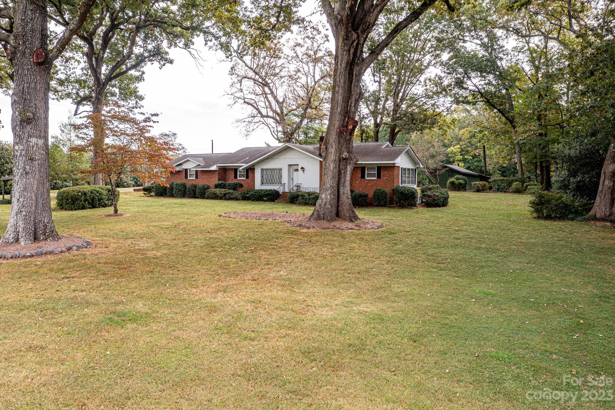 5926 Matthews Mint Hill Road