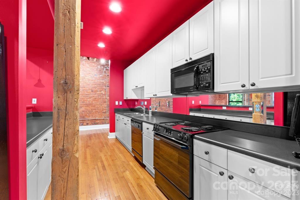 310 Arlington Avenue Unit: 329