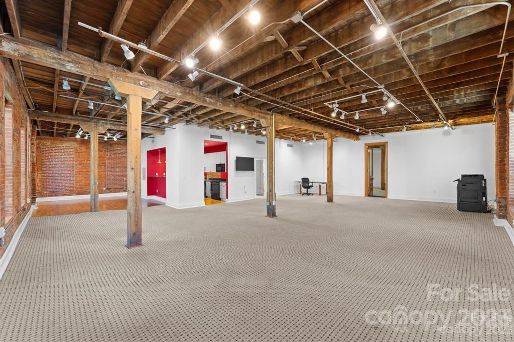 310 Arlington Avenue Unit: 329