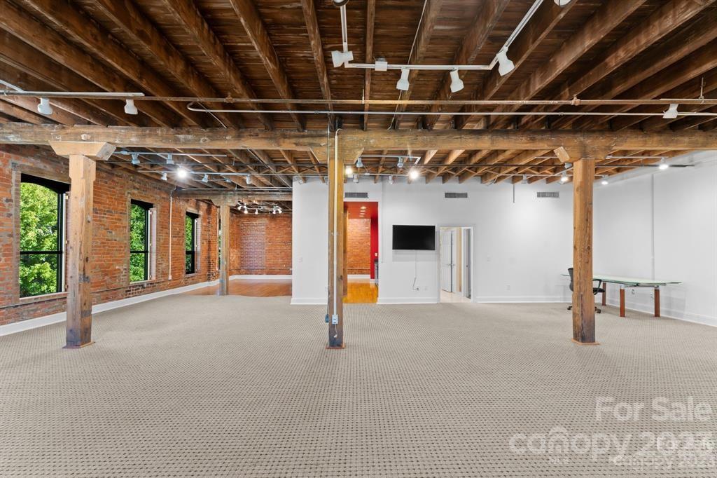 310 Arlington Avenue Unit: 329