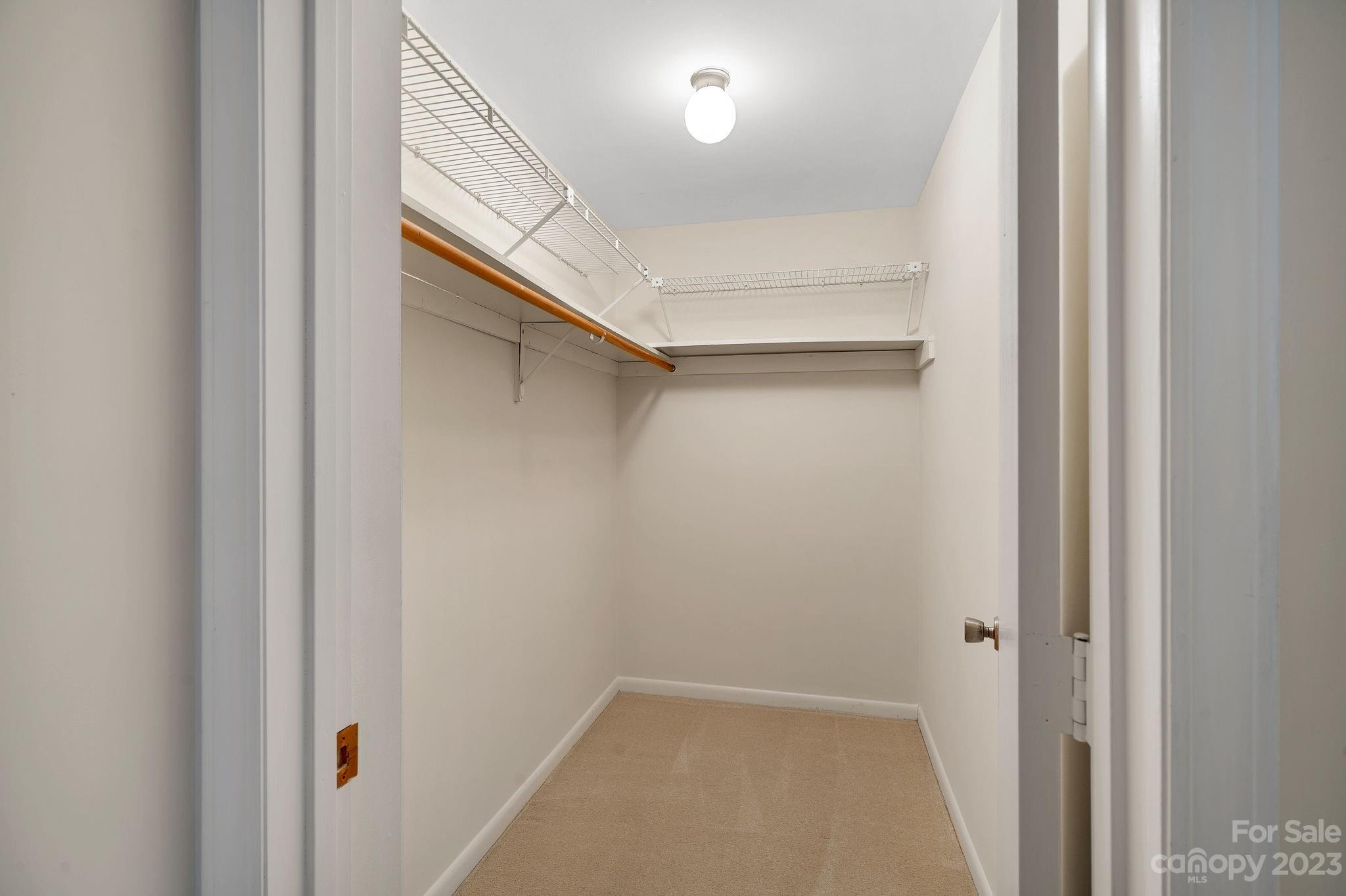1323 Queens Road Unit: 304