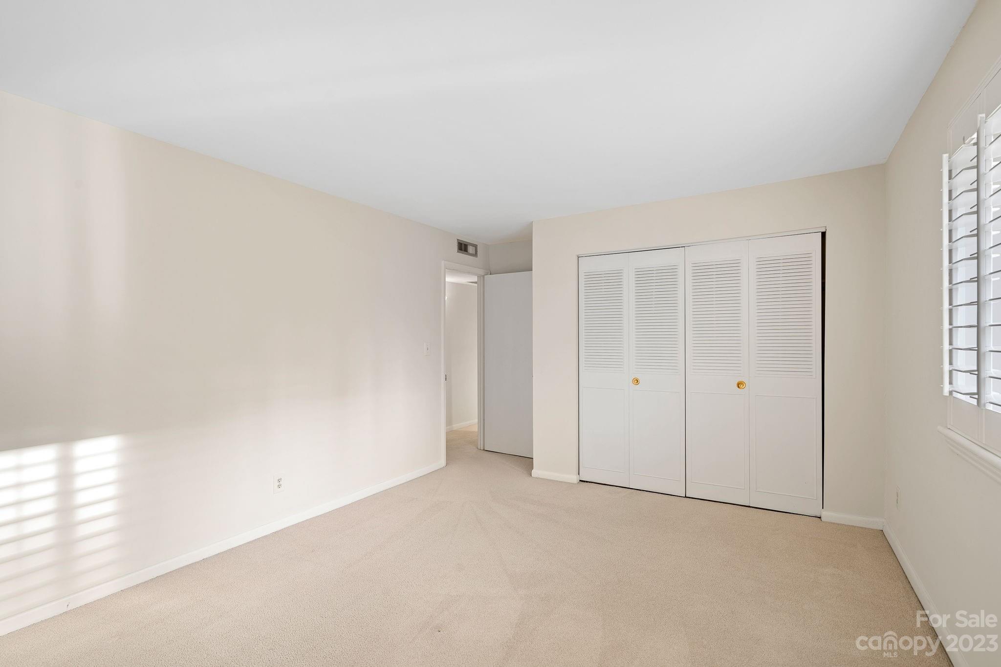 1323 Queens Road Unit: 304