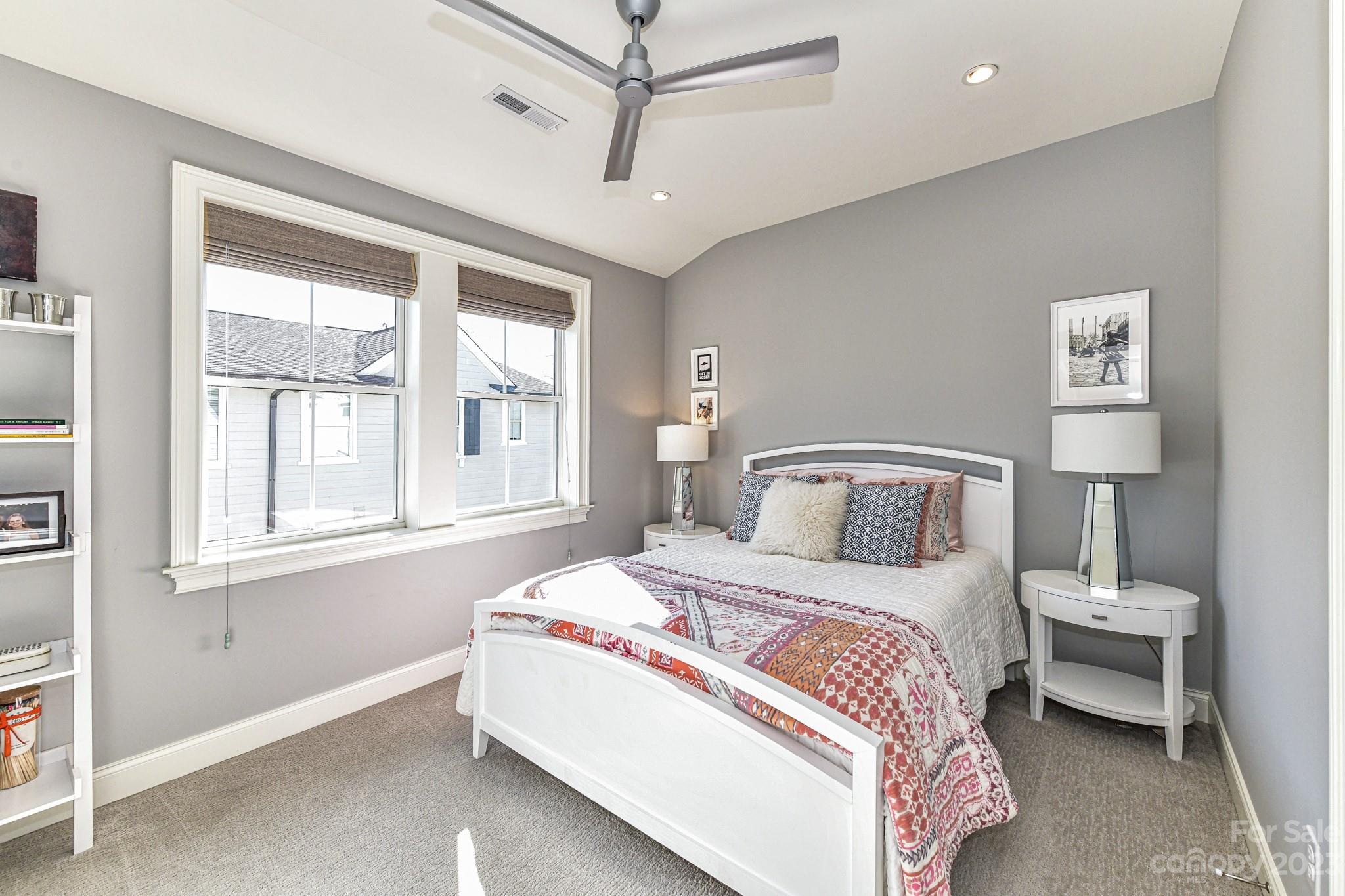 1224 Cotswold Place