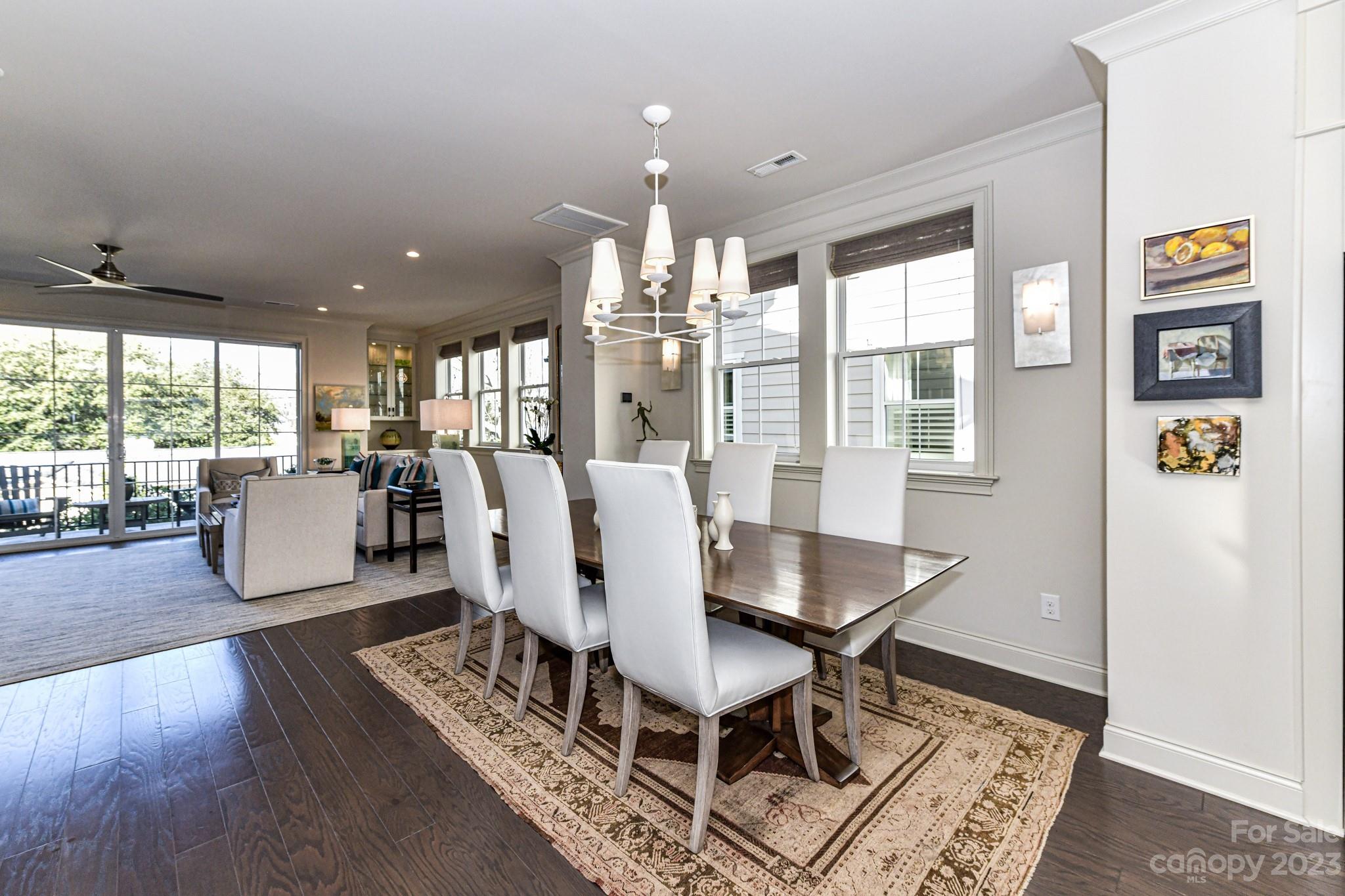 1224 Cotswold Place