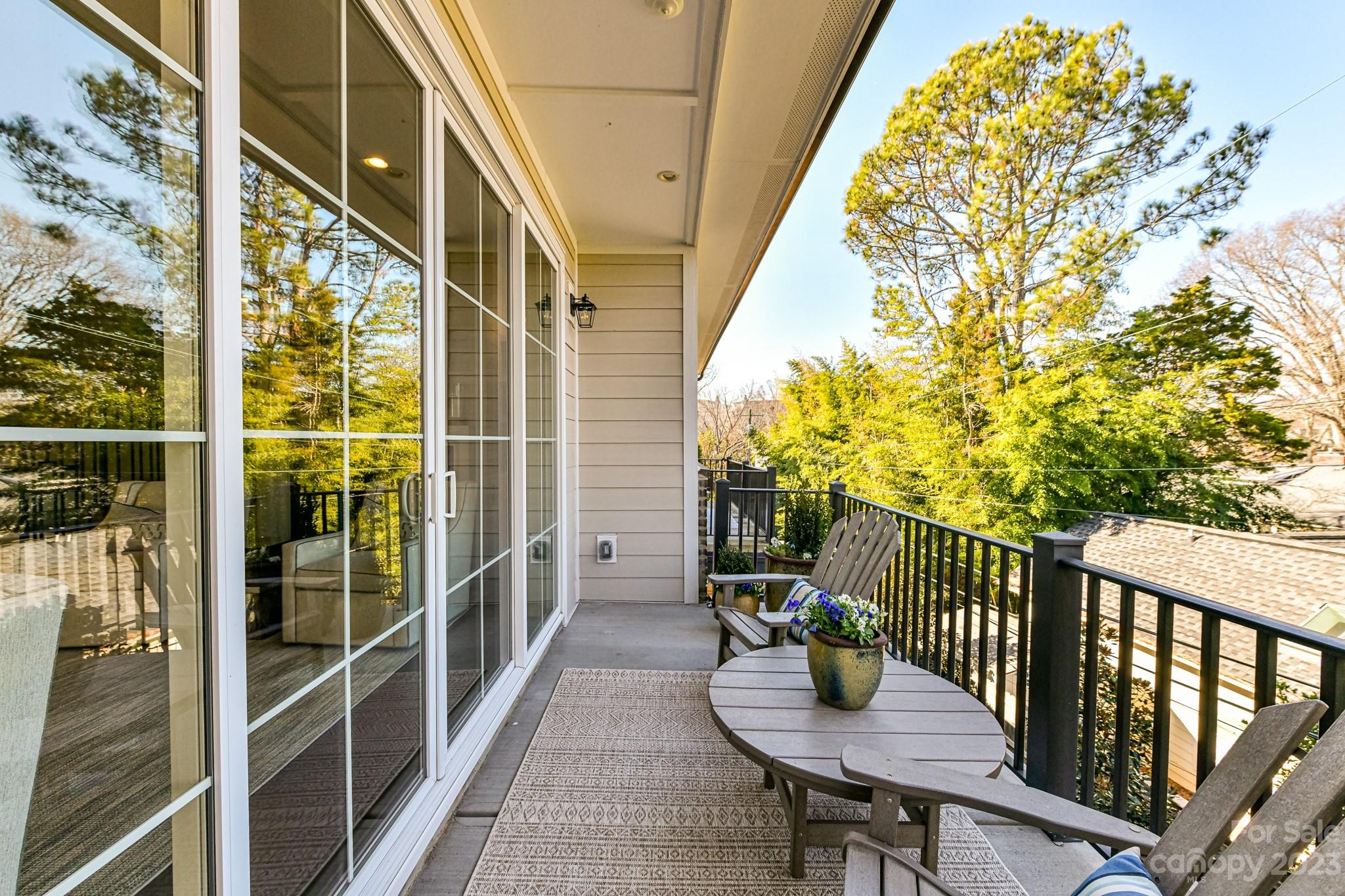 1224 Cotswold Place