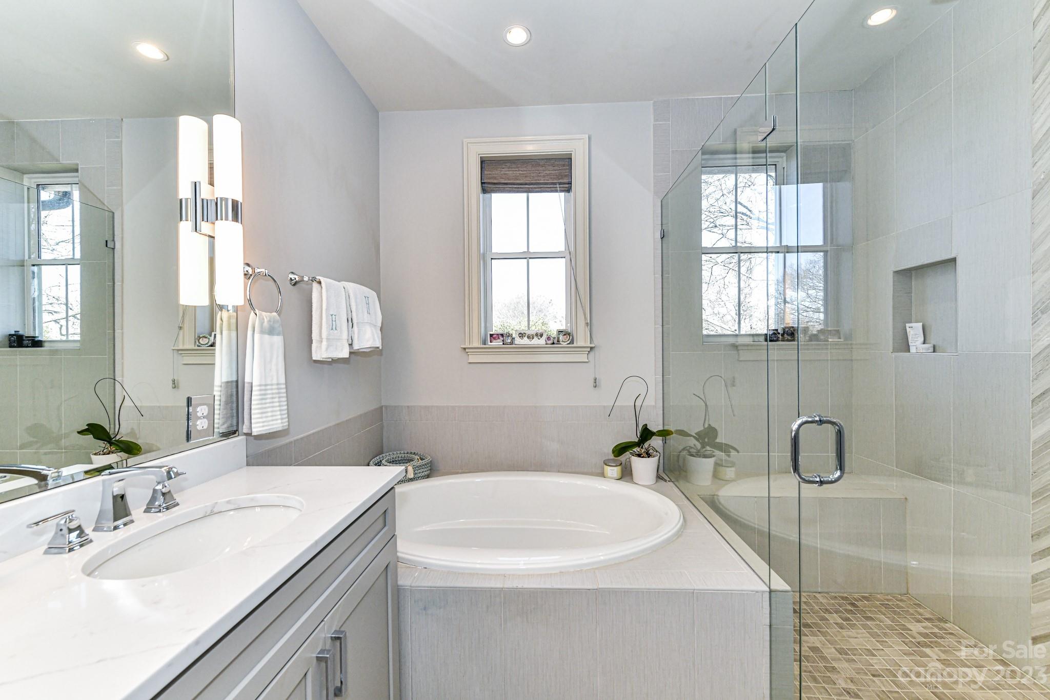 1224 Cotswold Place