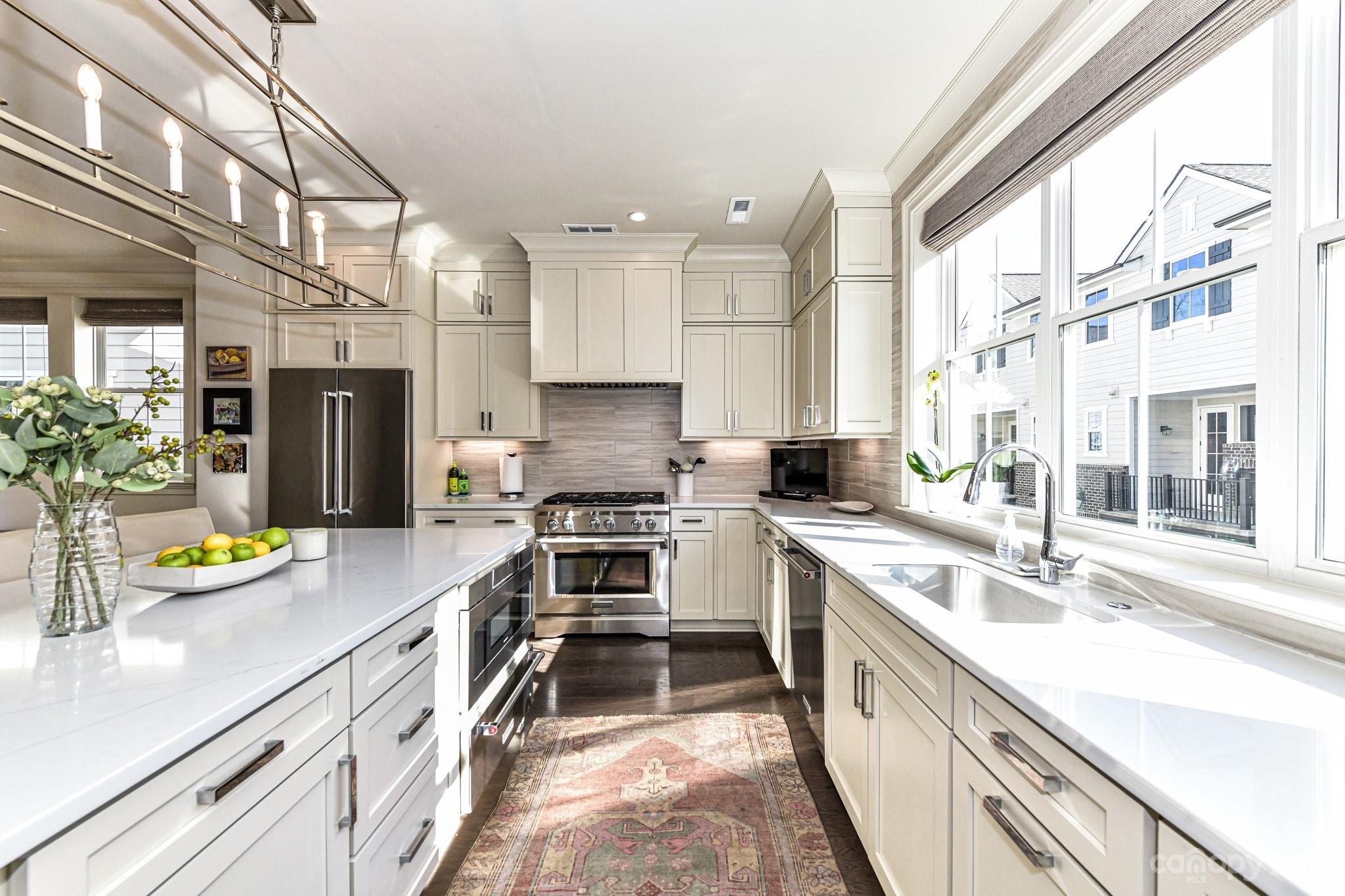 1224 Cotswold Place