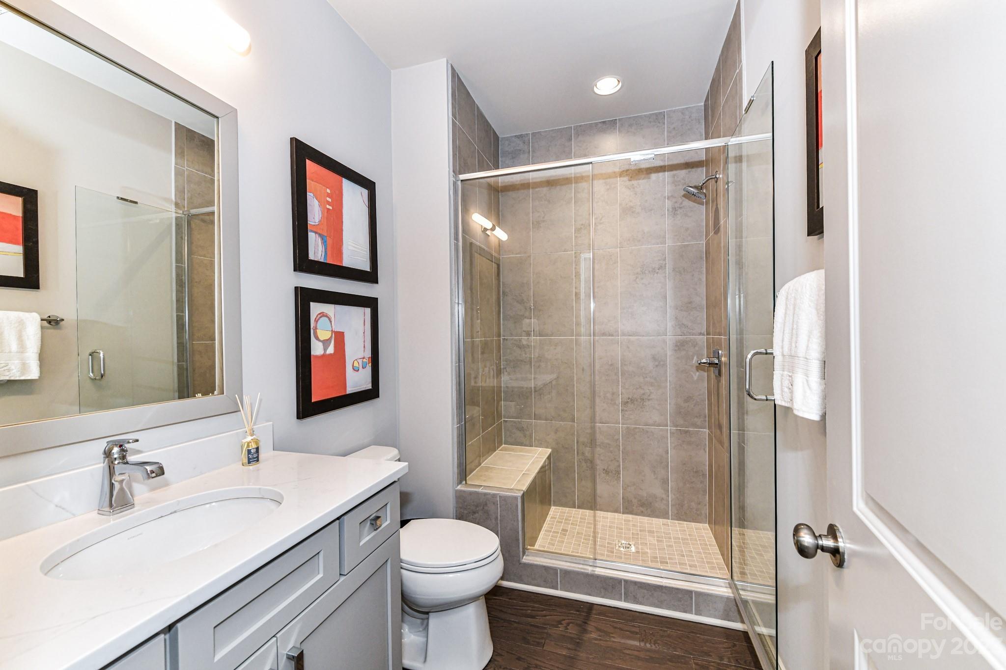 1224 Cotswold Place