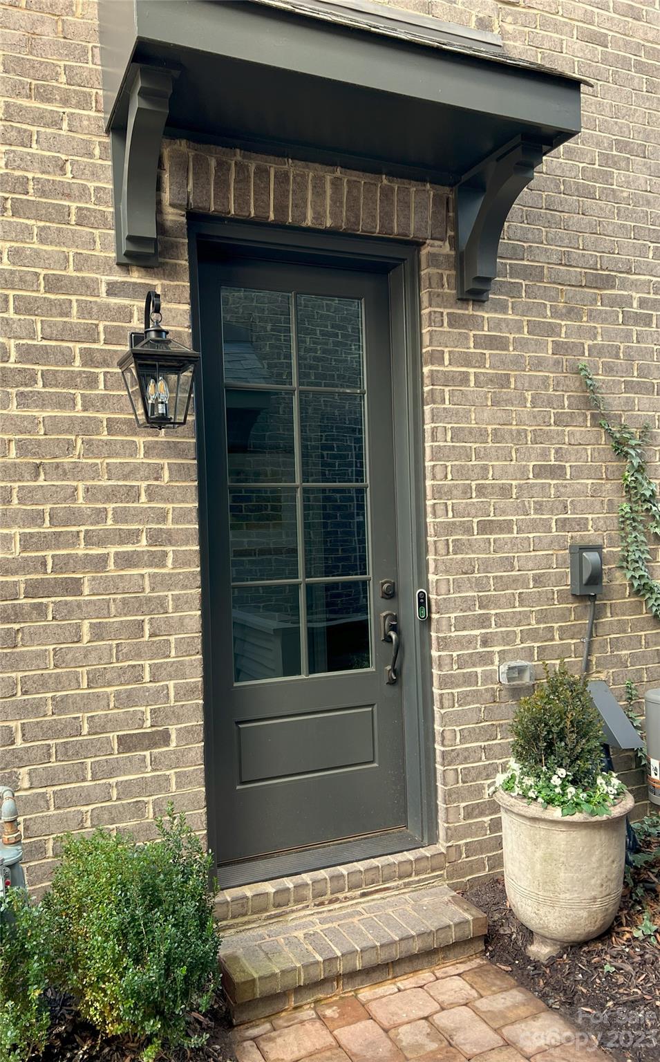 1224 Cotswold Place