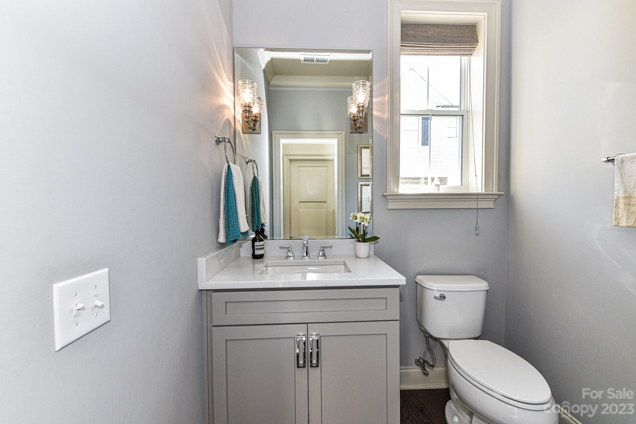 1224 Cotswold Place