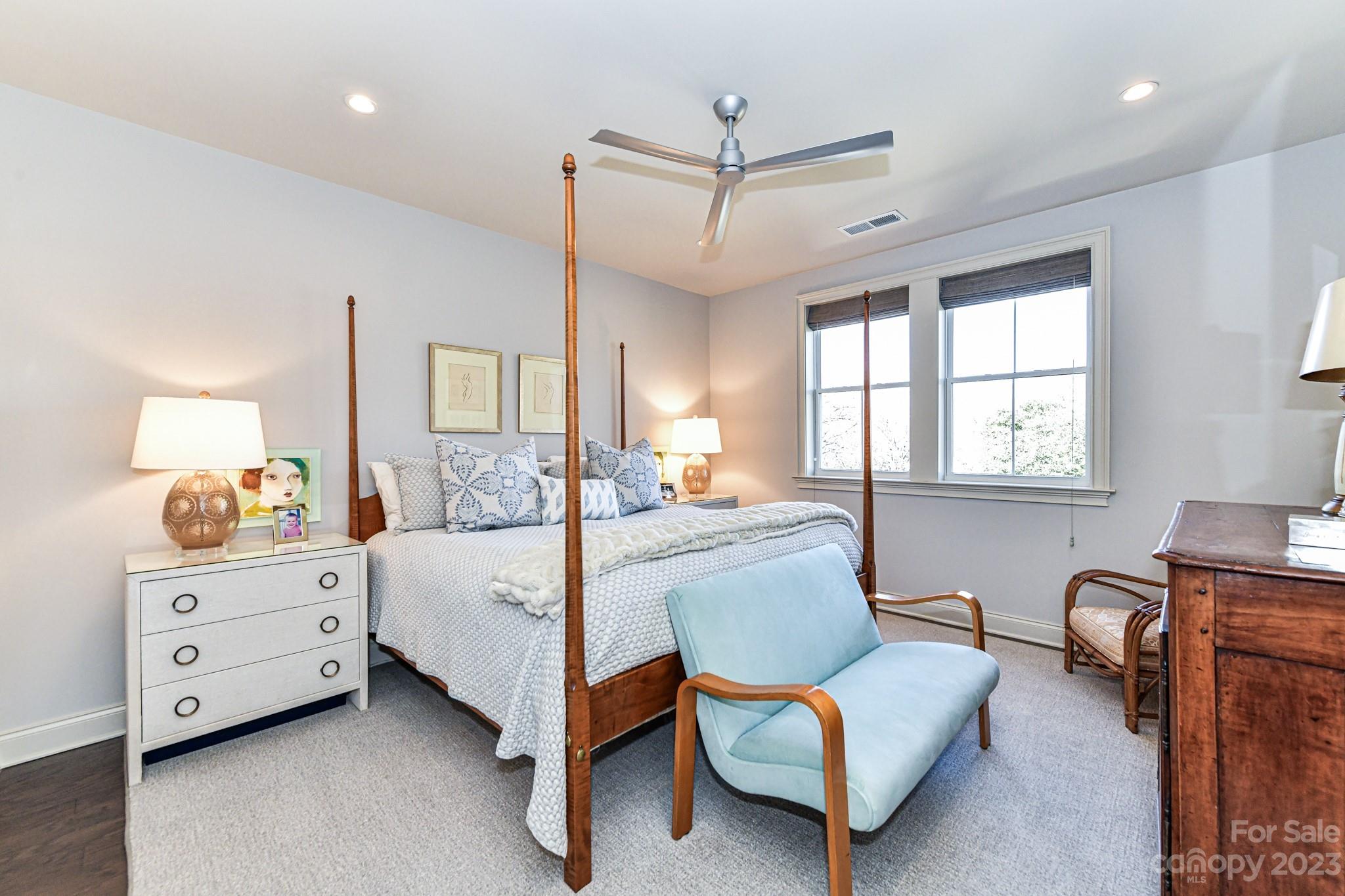 1224 Cotswold Place
