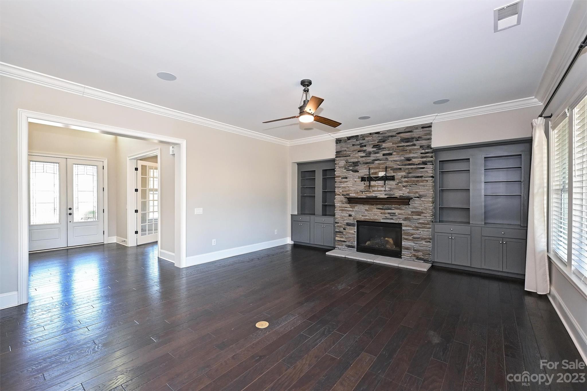 414 Kirkbride Court