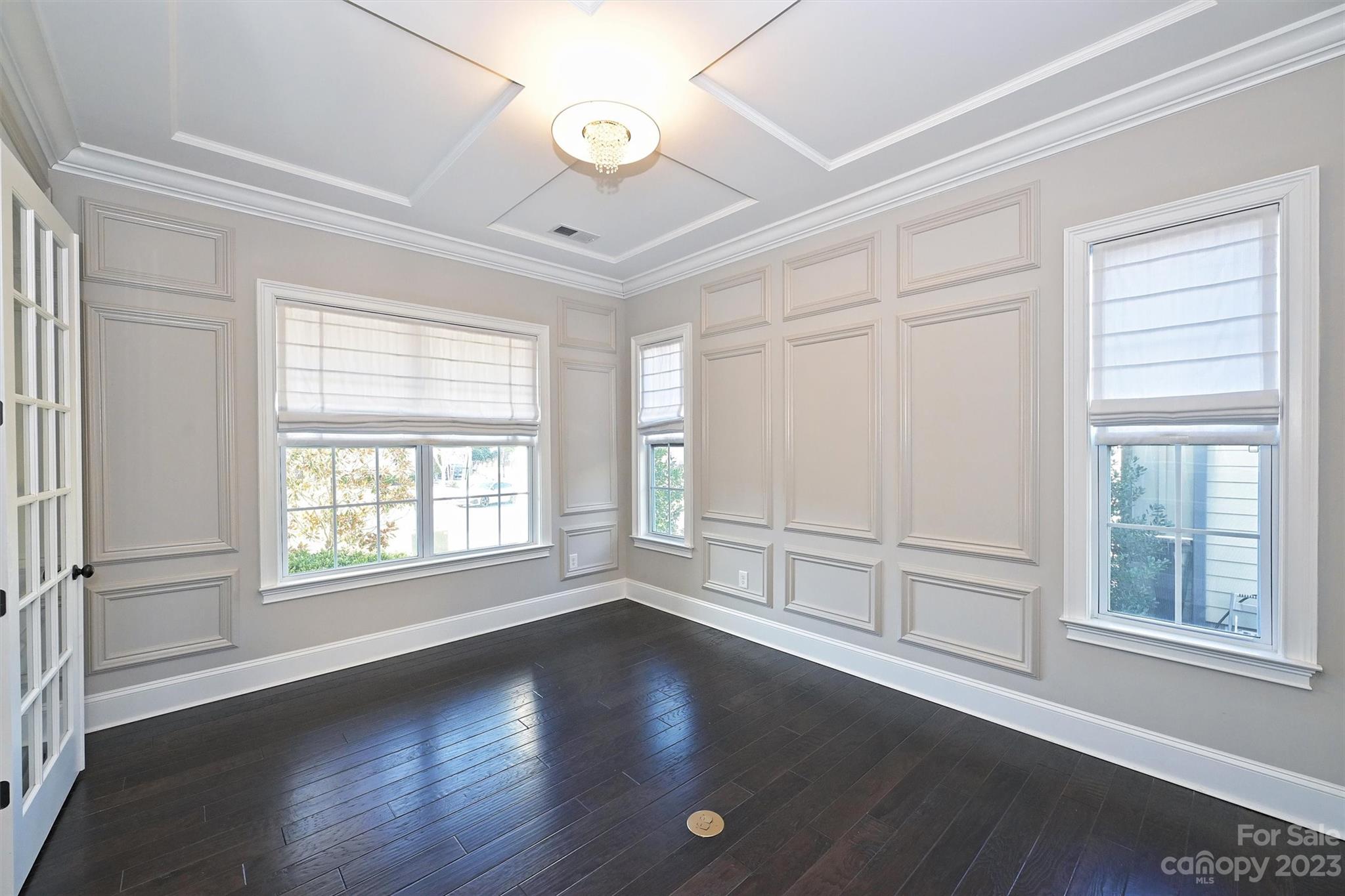 414 Kirkbride Court