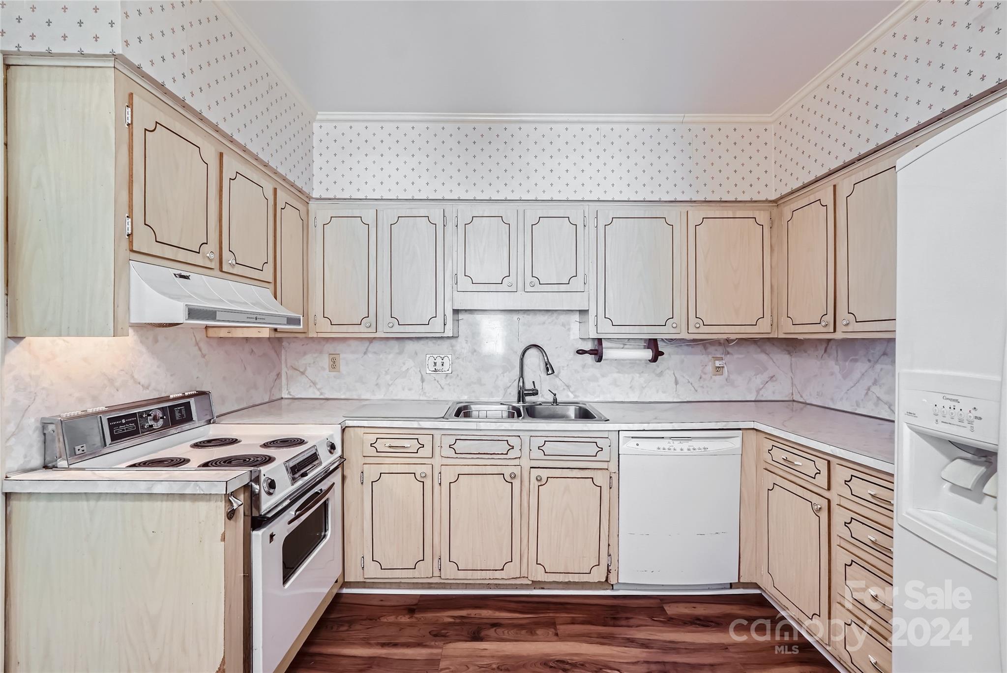 4527 Gaynor Road Unit: 301