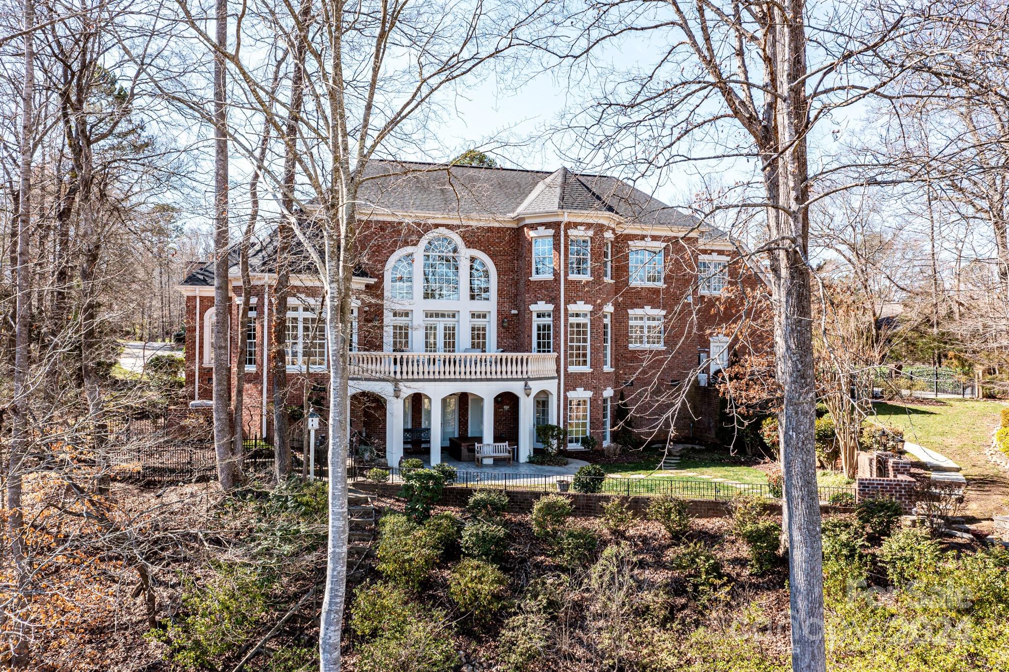 1220 Firethorne Club Drive