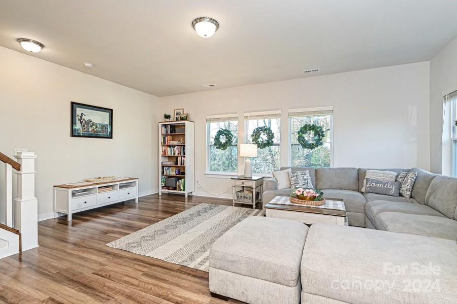 1020 Sharon Towns Drive