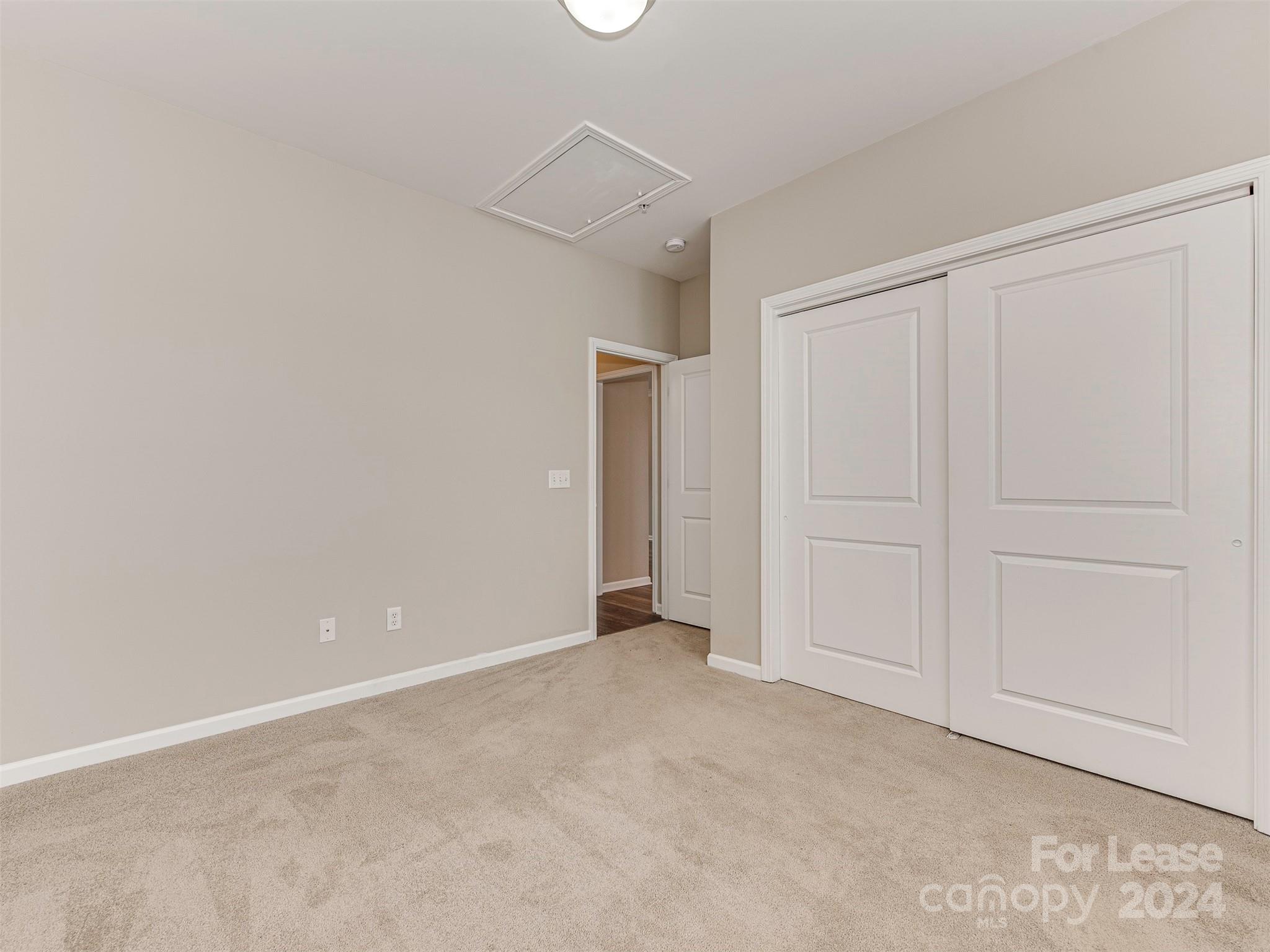 1547 Walnut View Drive