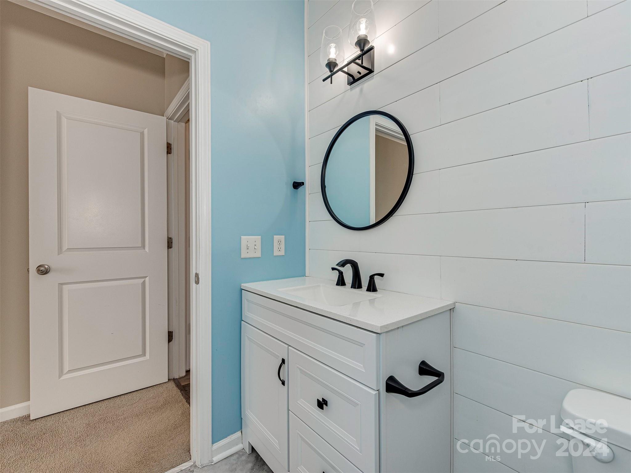 1547 Walnut View Drive