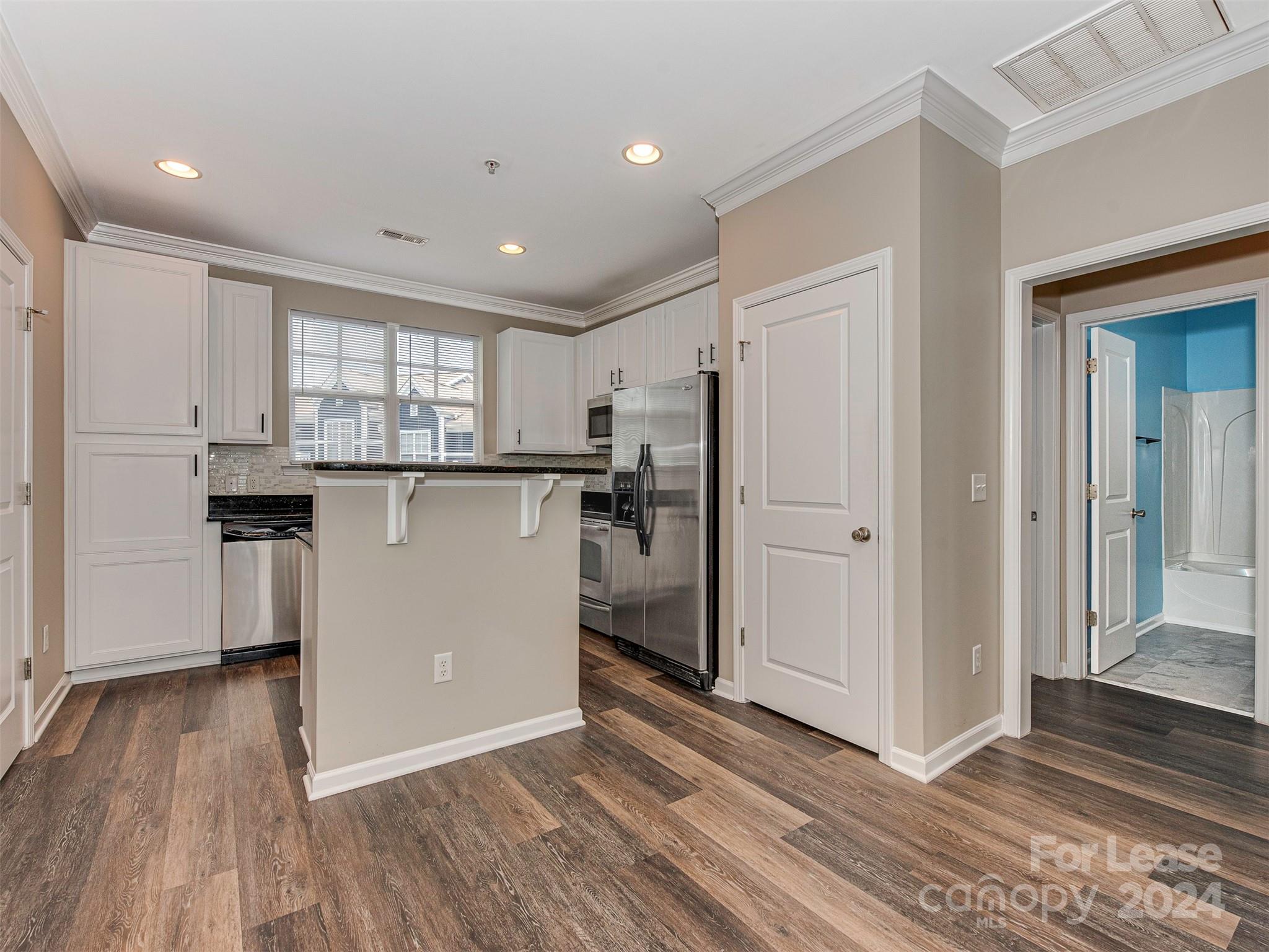 1547 Walnut View Drive