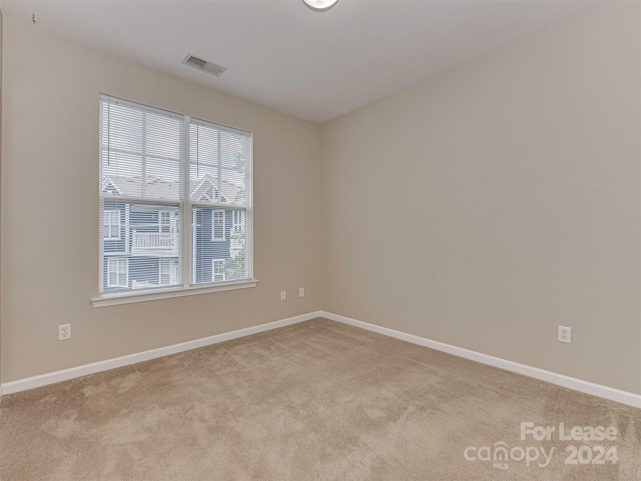1547 Walnut View Drive