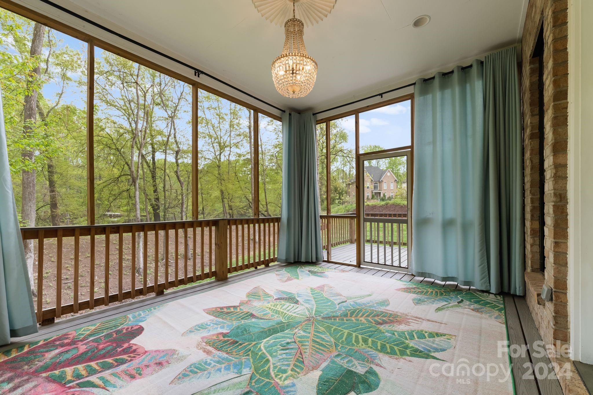 6537 Gardner Lane