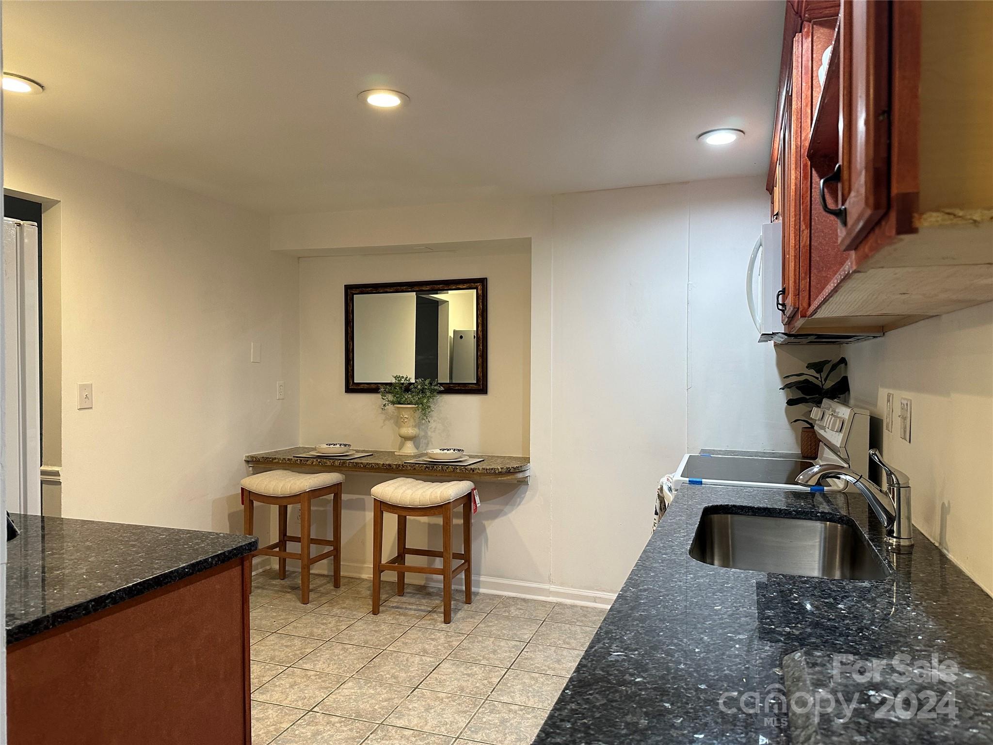 1737 Rice Planters Road
