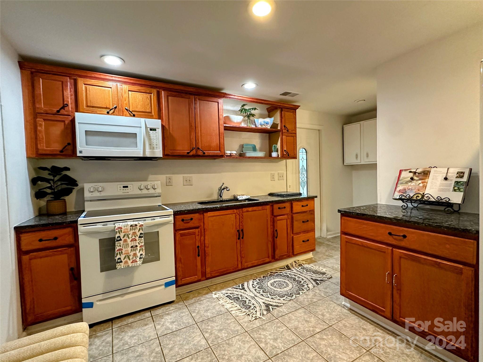 1737 Rice Planters Road