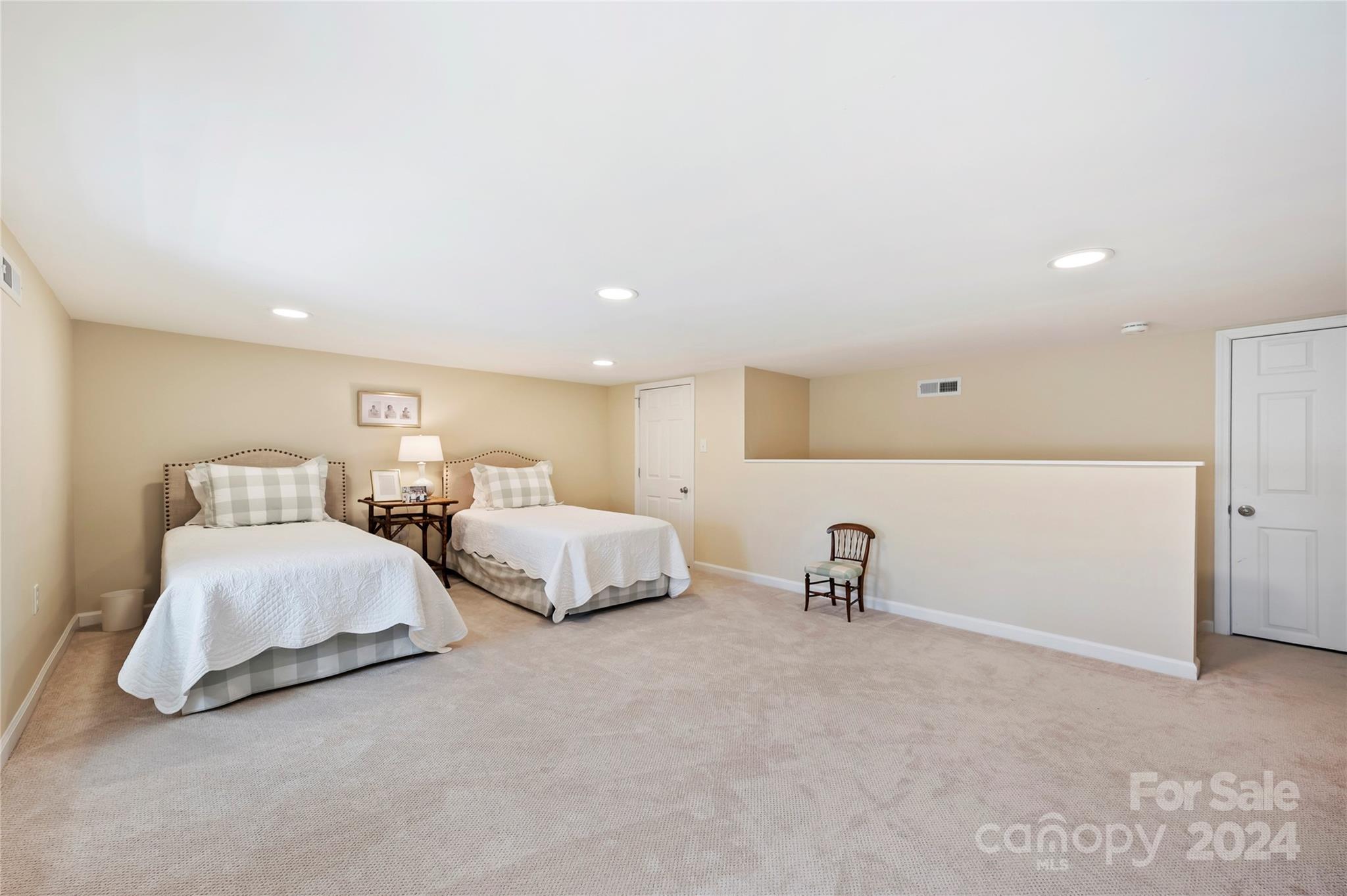 207 Perrin Place