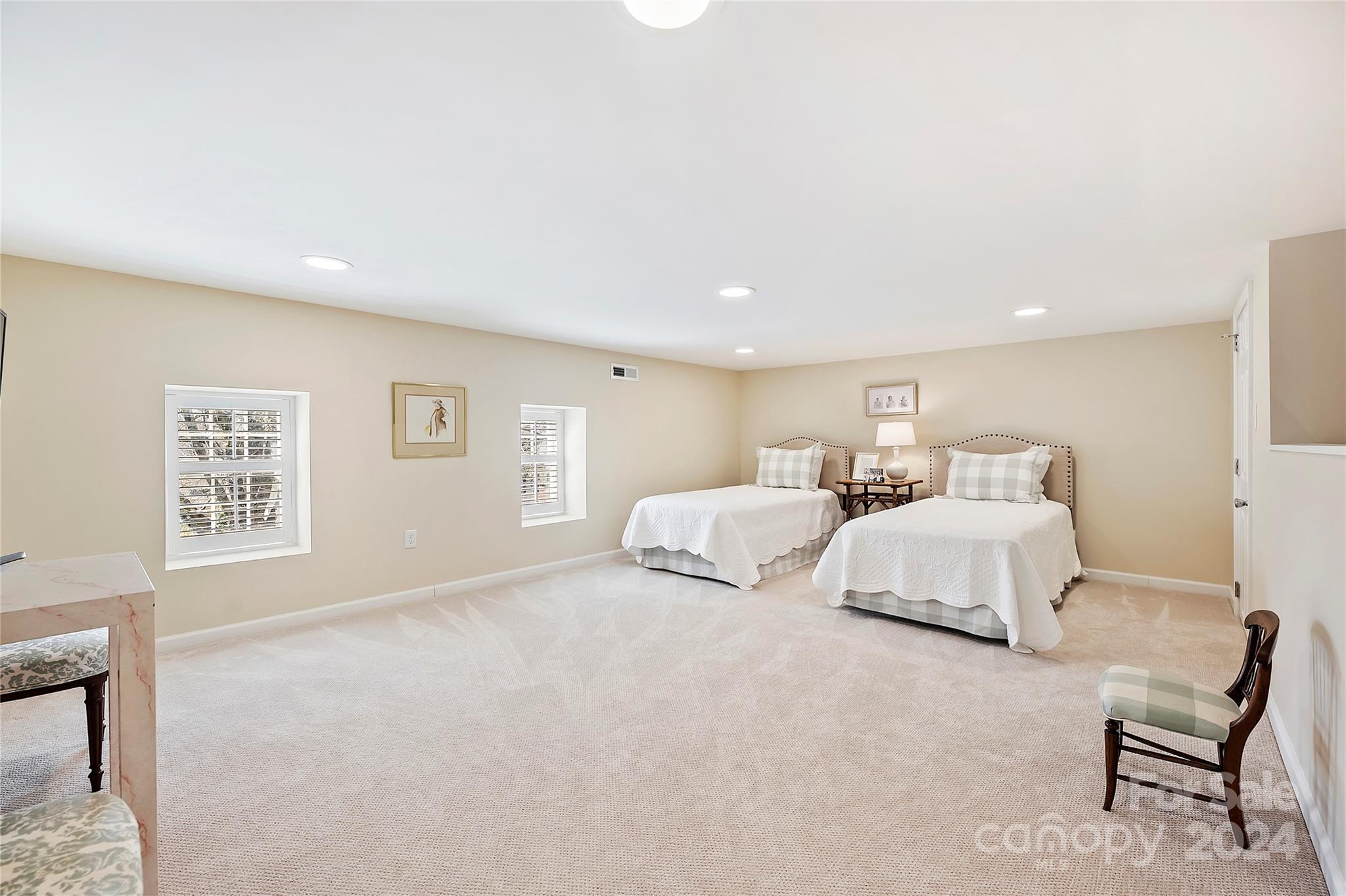 207 Perrin Place