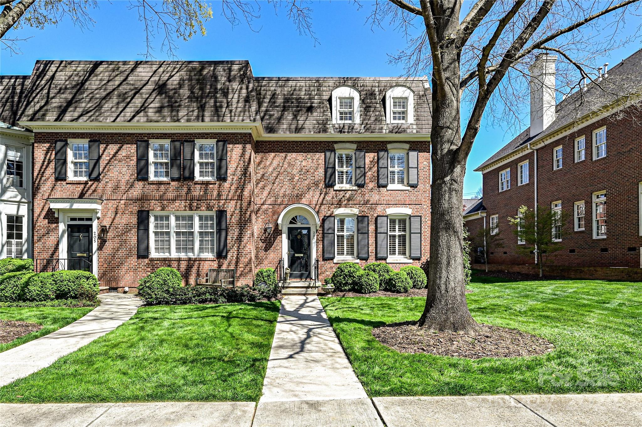 207 Perrin Place