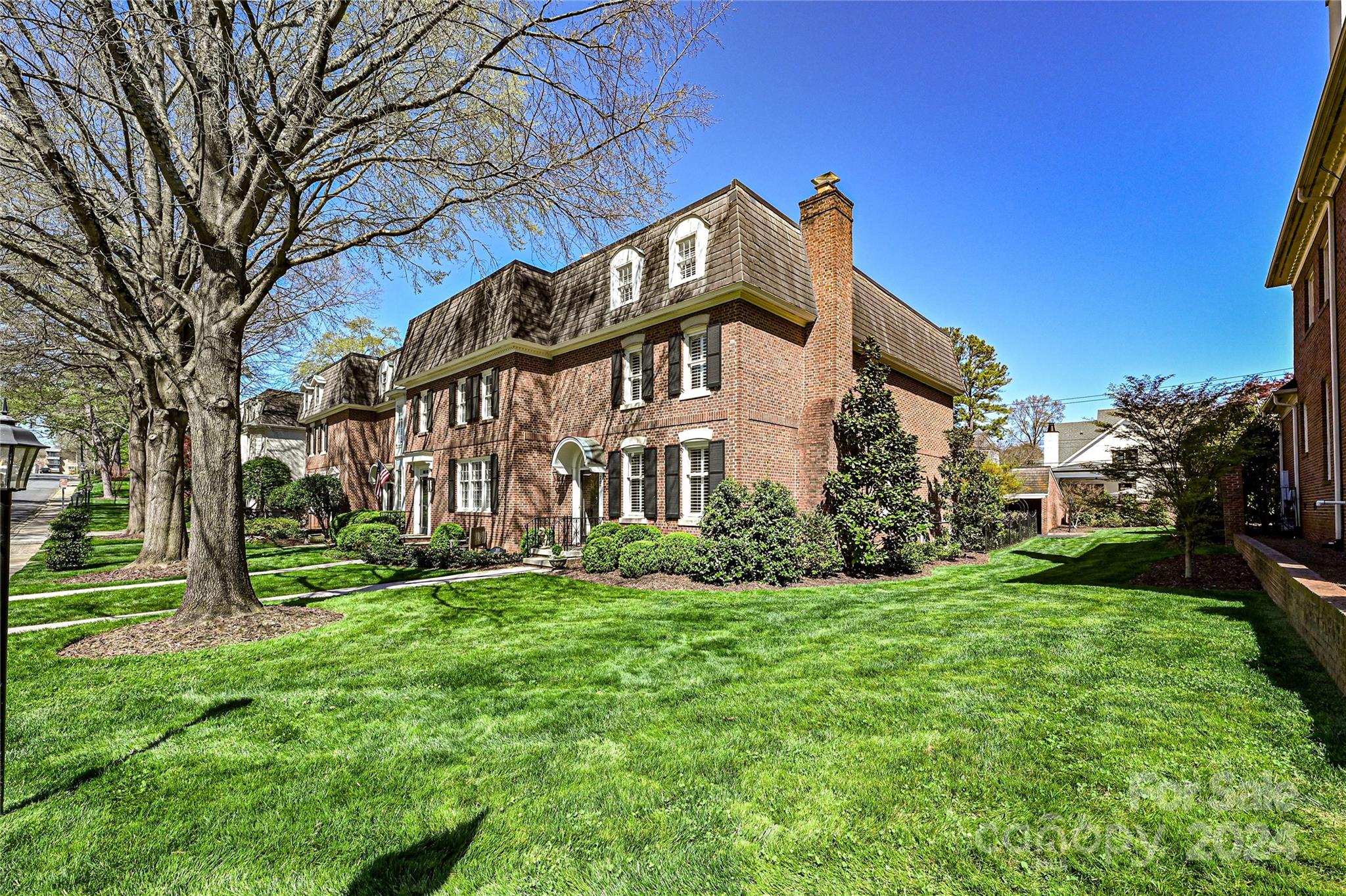 207 Perrin Place
