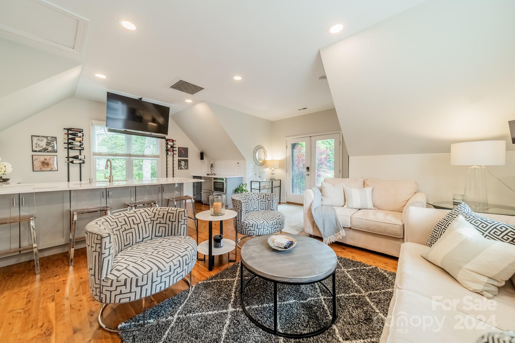2152 Brookwood Road