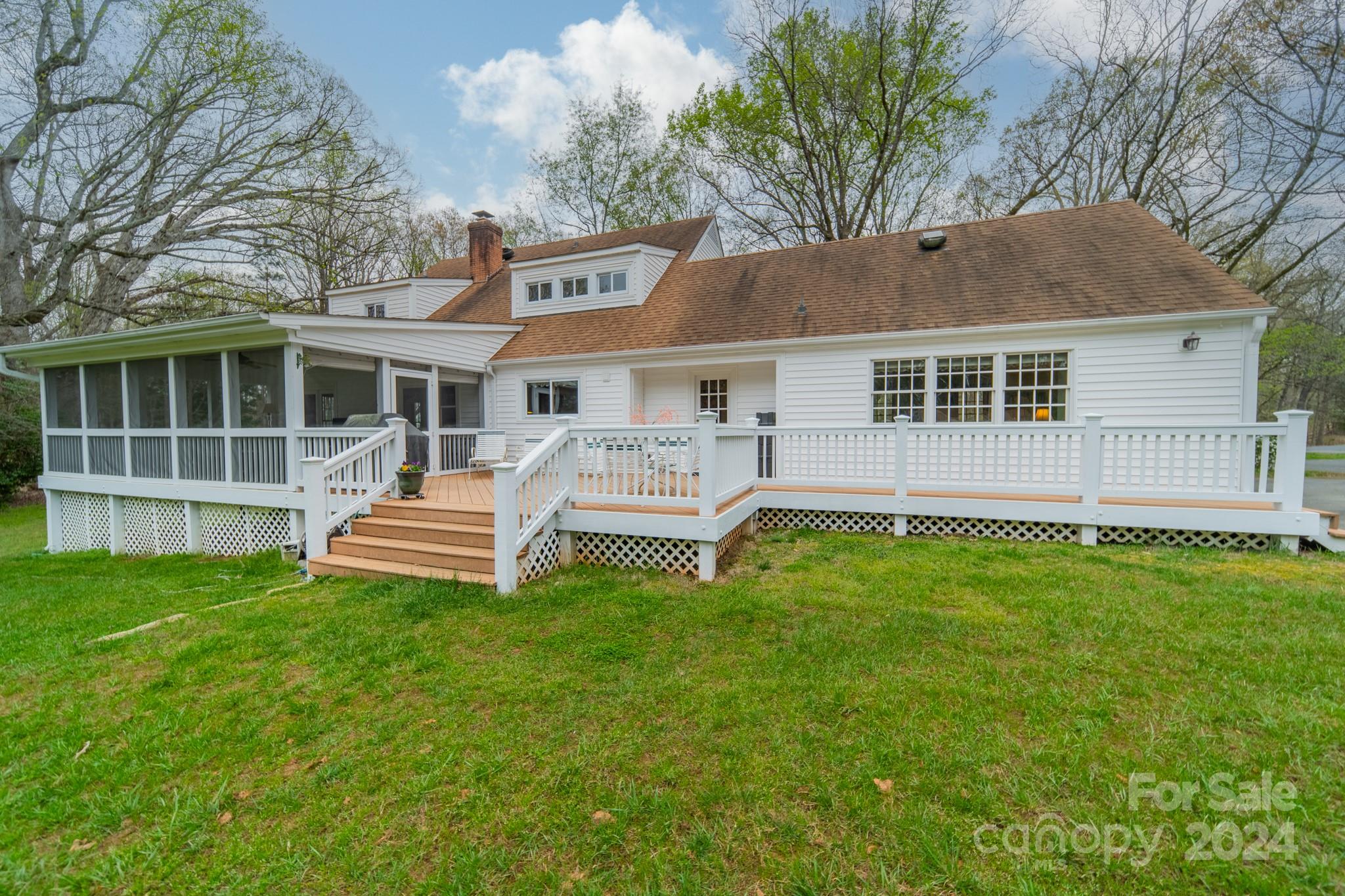 8412 Viking Drive