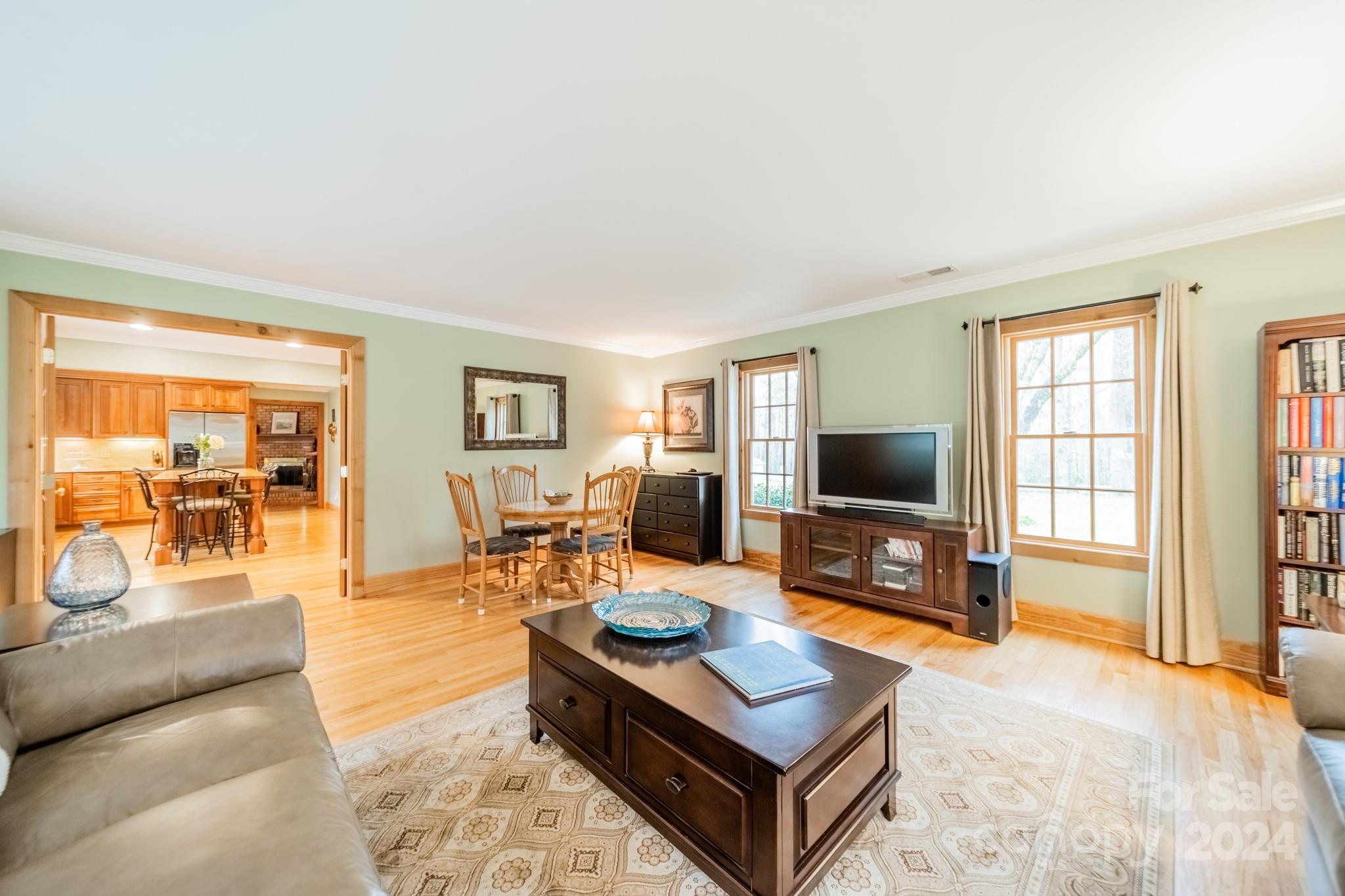 8412 Viking Drive
