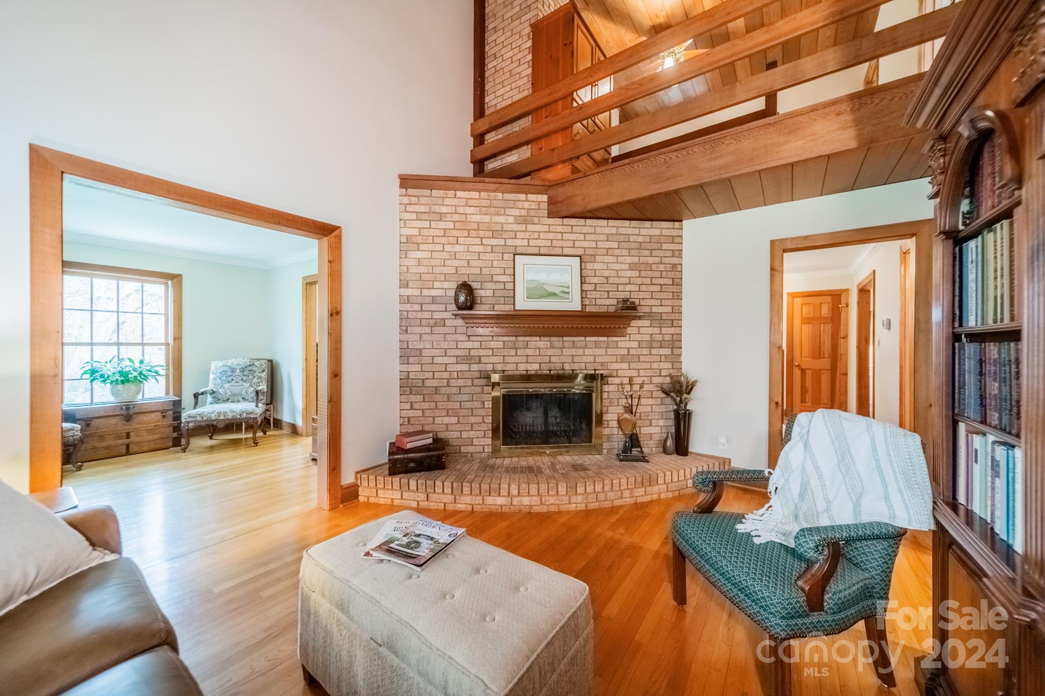 8412 Viking Drive