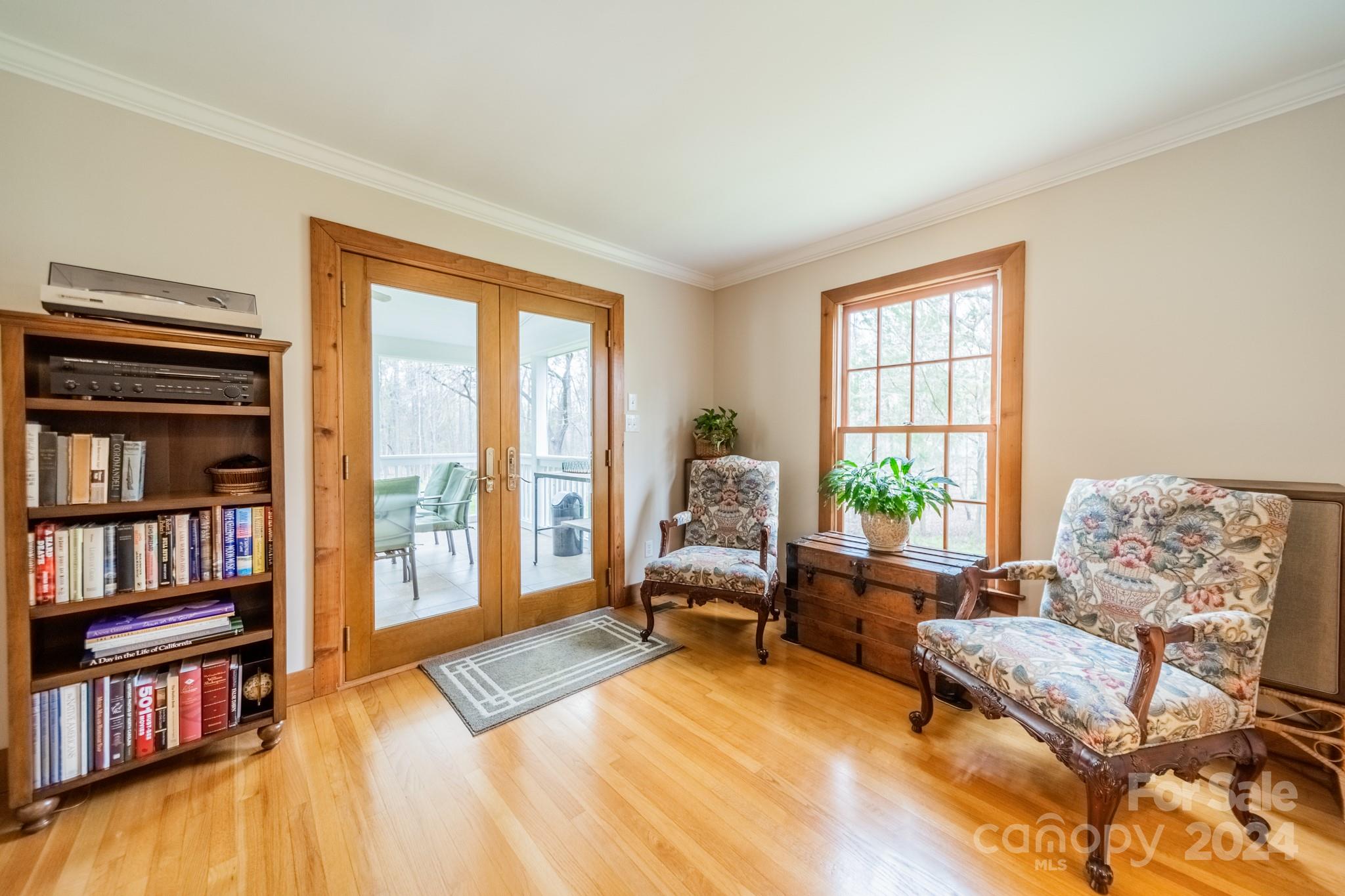 8412 Viking Drive