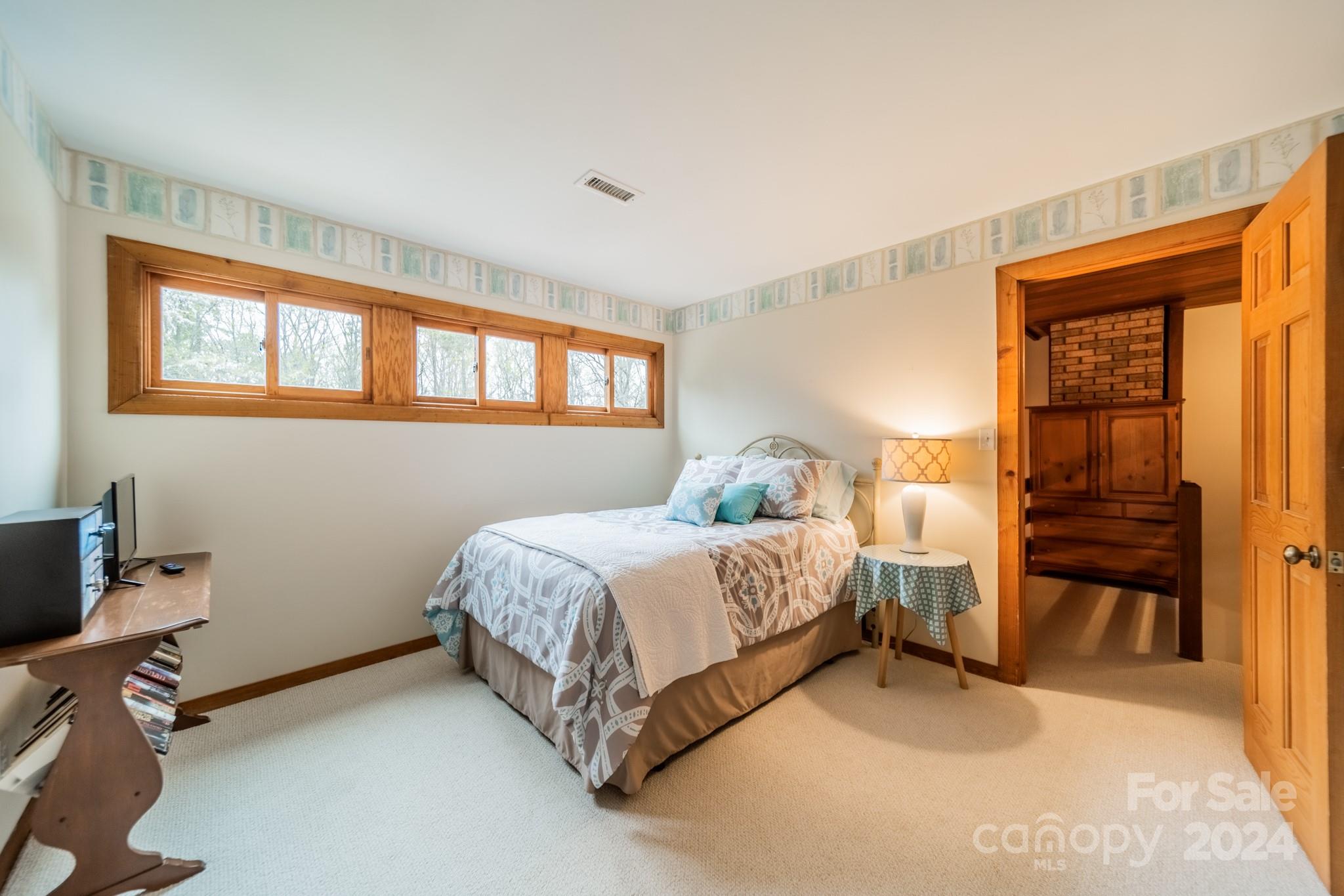 8412 Viking Drive