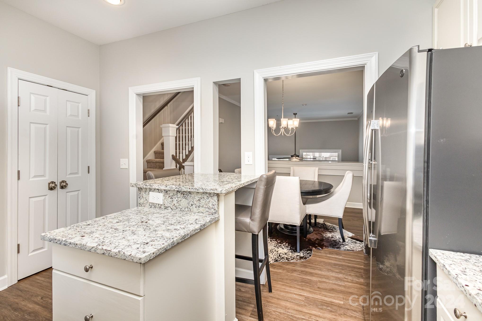 4939 South Hill View Drive