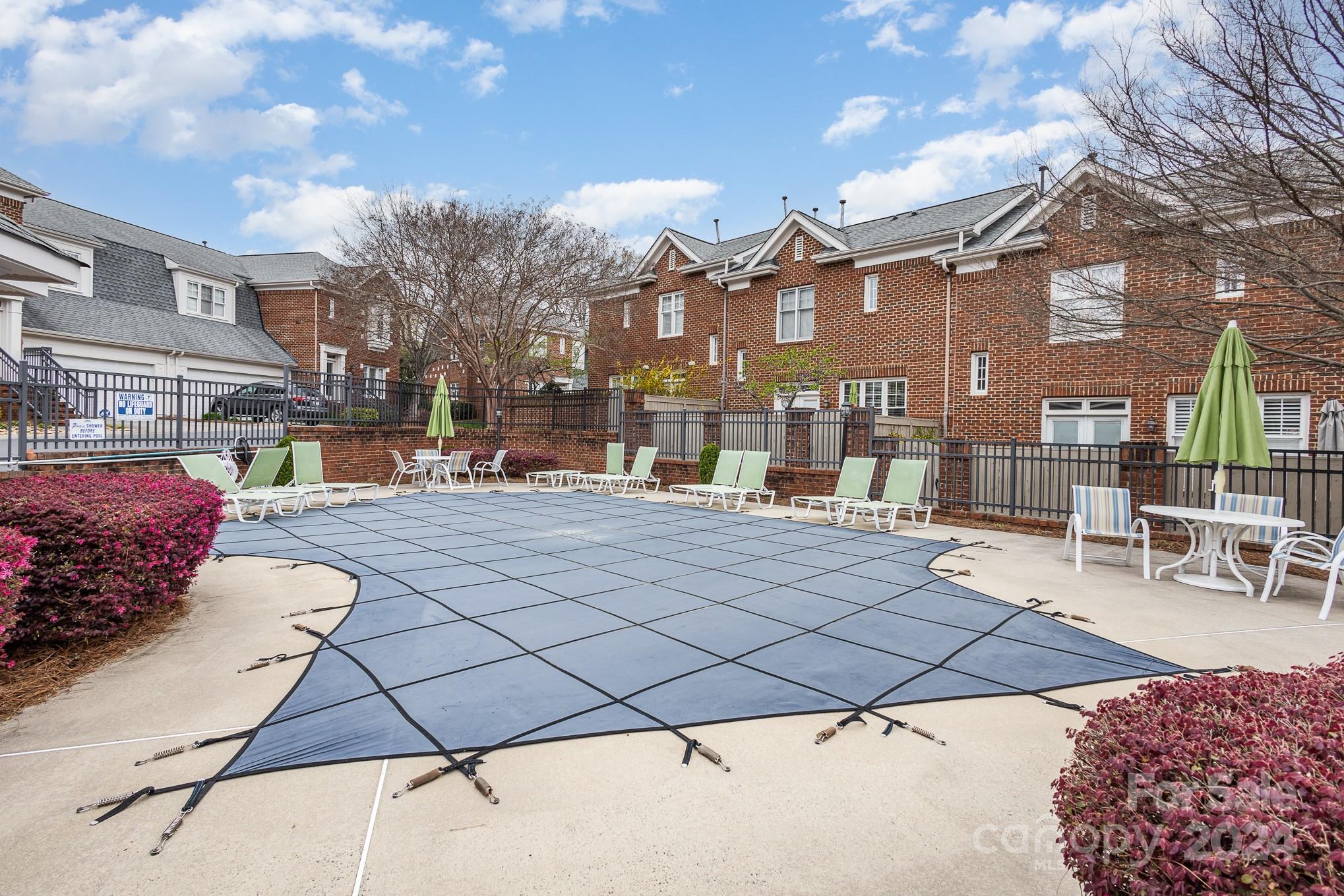 4939 South Hill View Drive
