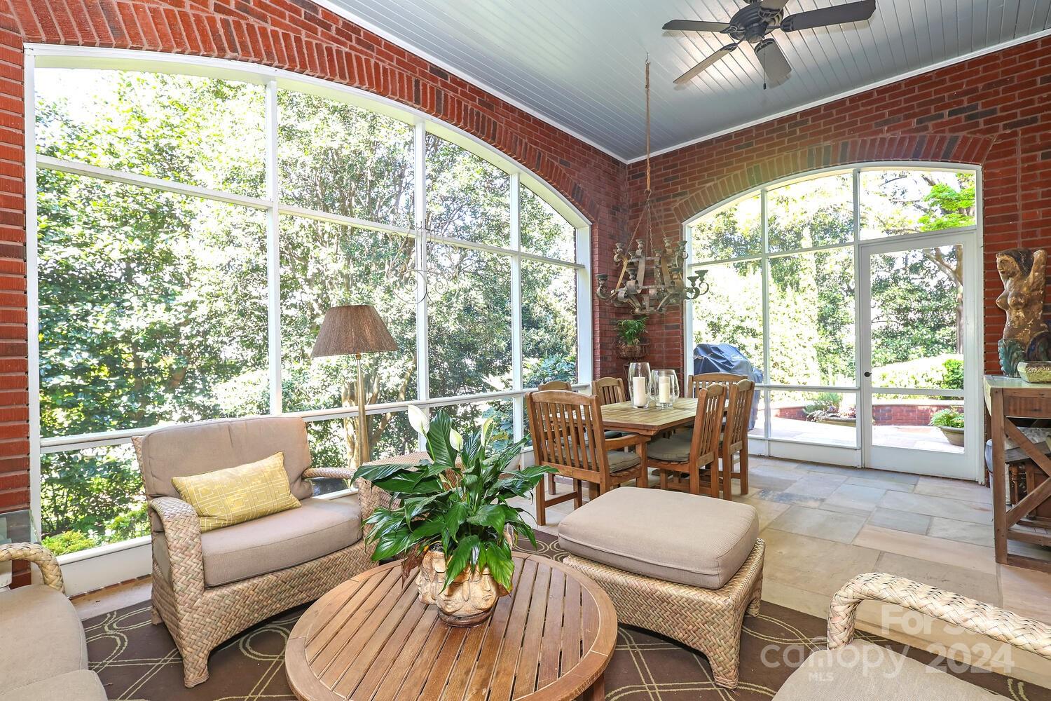 620 Hermitage Court