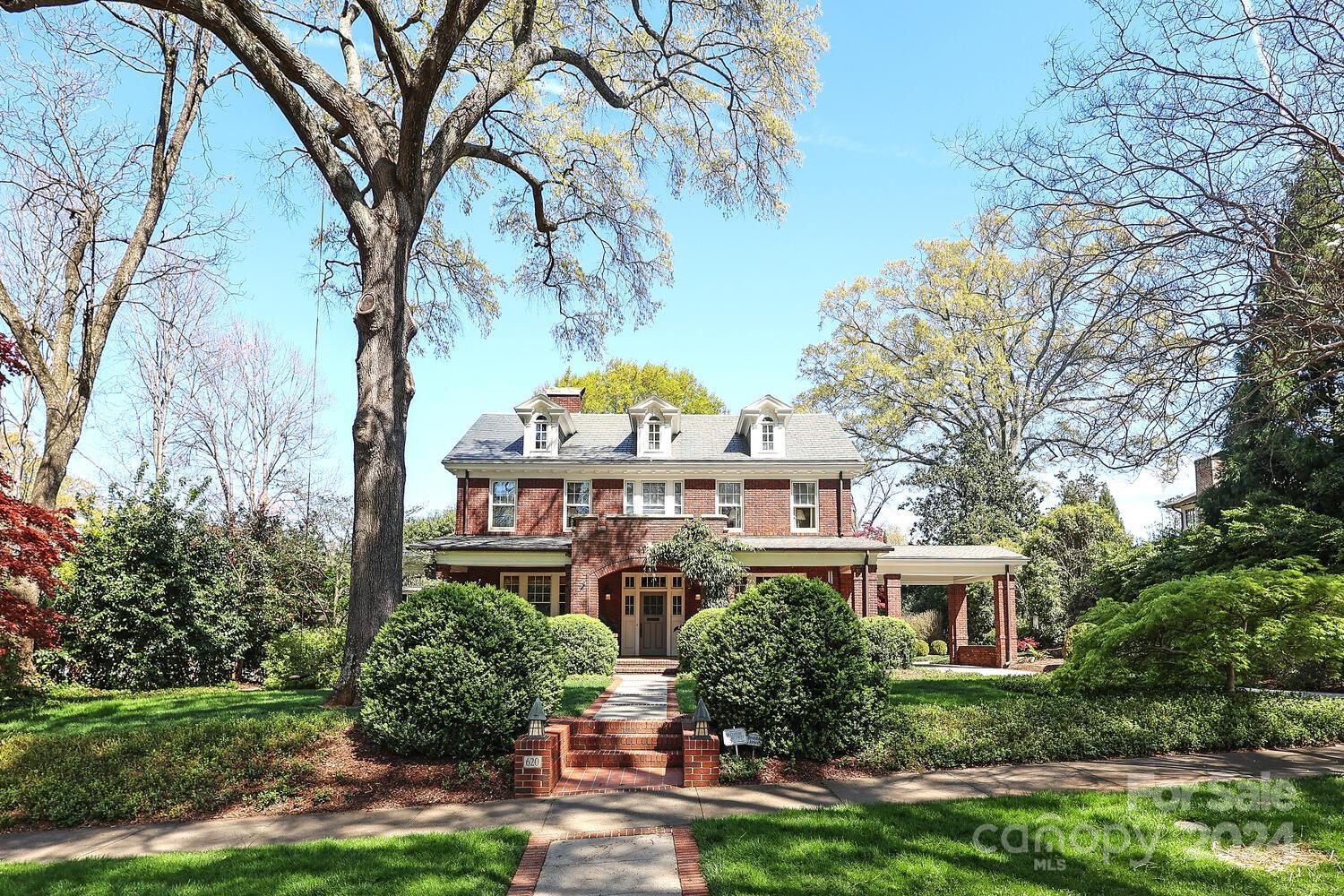 620 Hermitage Court